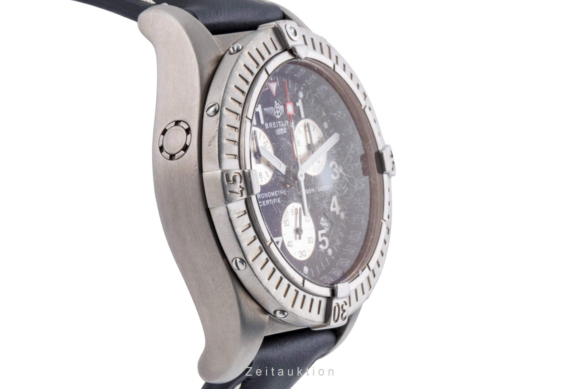 Breitling Avenger chronograph titanium quartz men's watch E73360  [2406214]