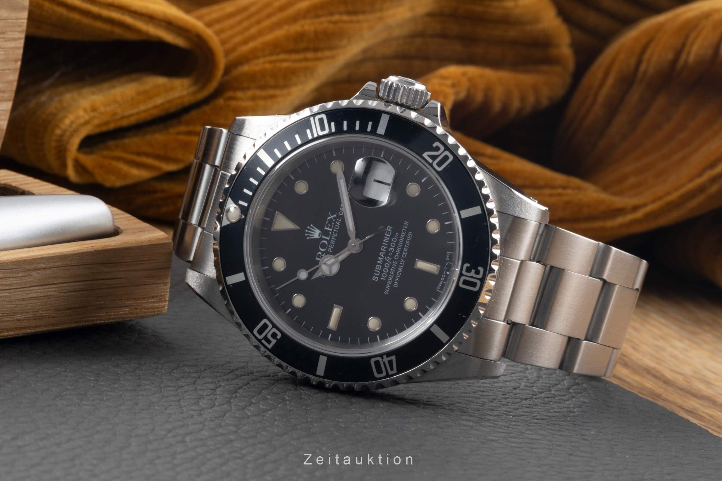 Rolex Submariner Date 1000ft Oyster Edelstahl Automatik Ref. 16610  [2500089]