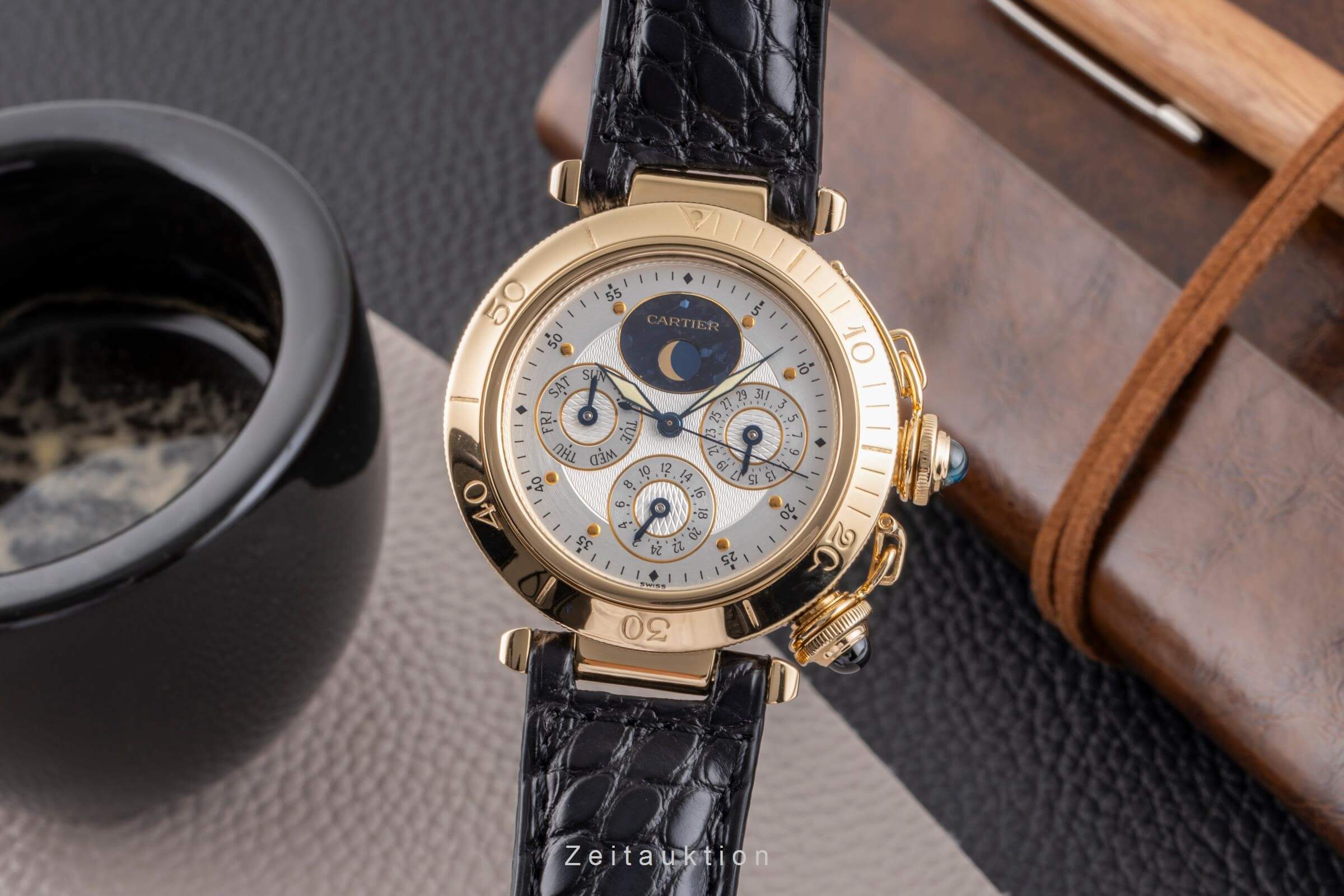 Cartier Pasha 18 ct gold automatic 039 W3008751 2500125