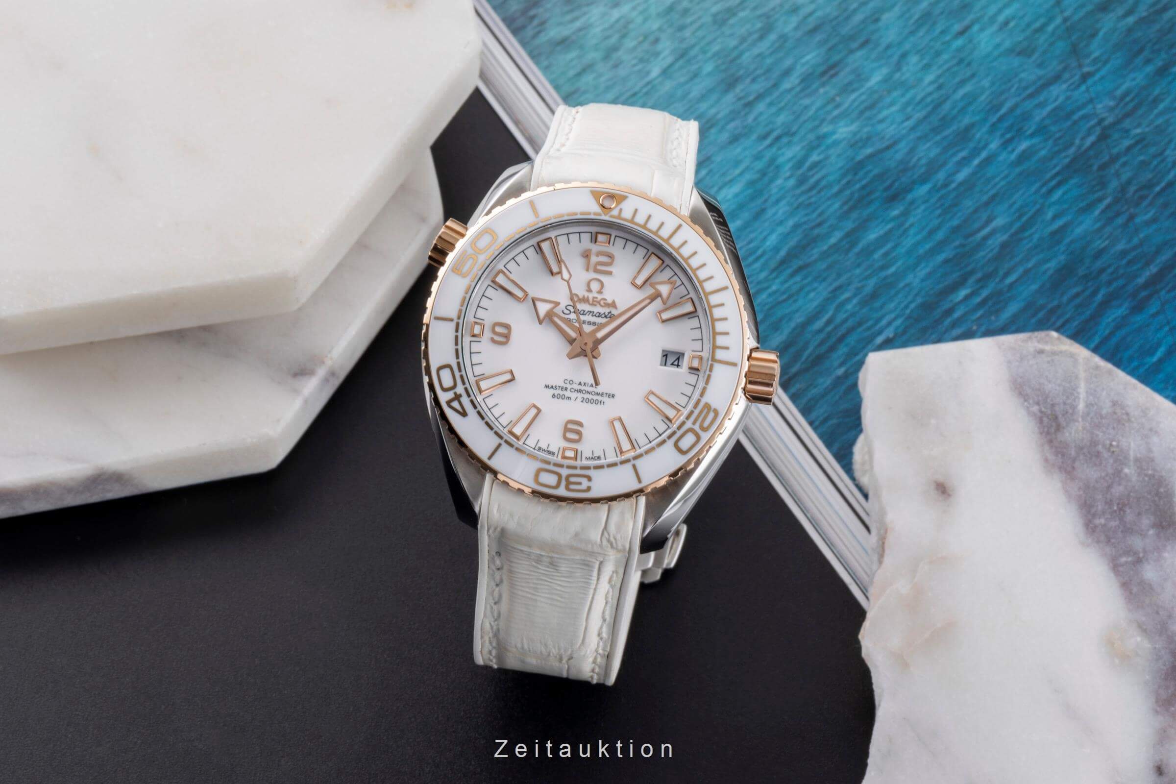 Omega Seamaster Planet Ocean 600M Stahl / Gold Ref. 215.23.40.20.04.001 B&P [2500133]