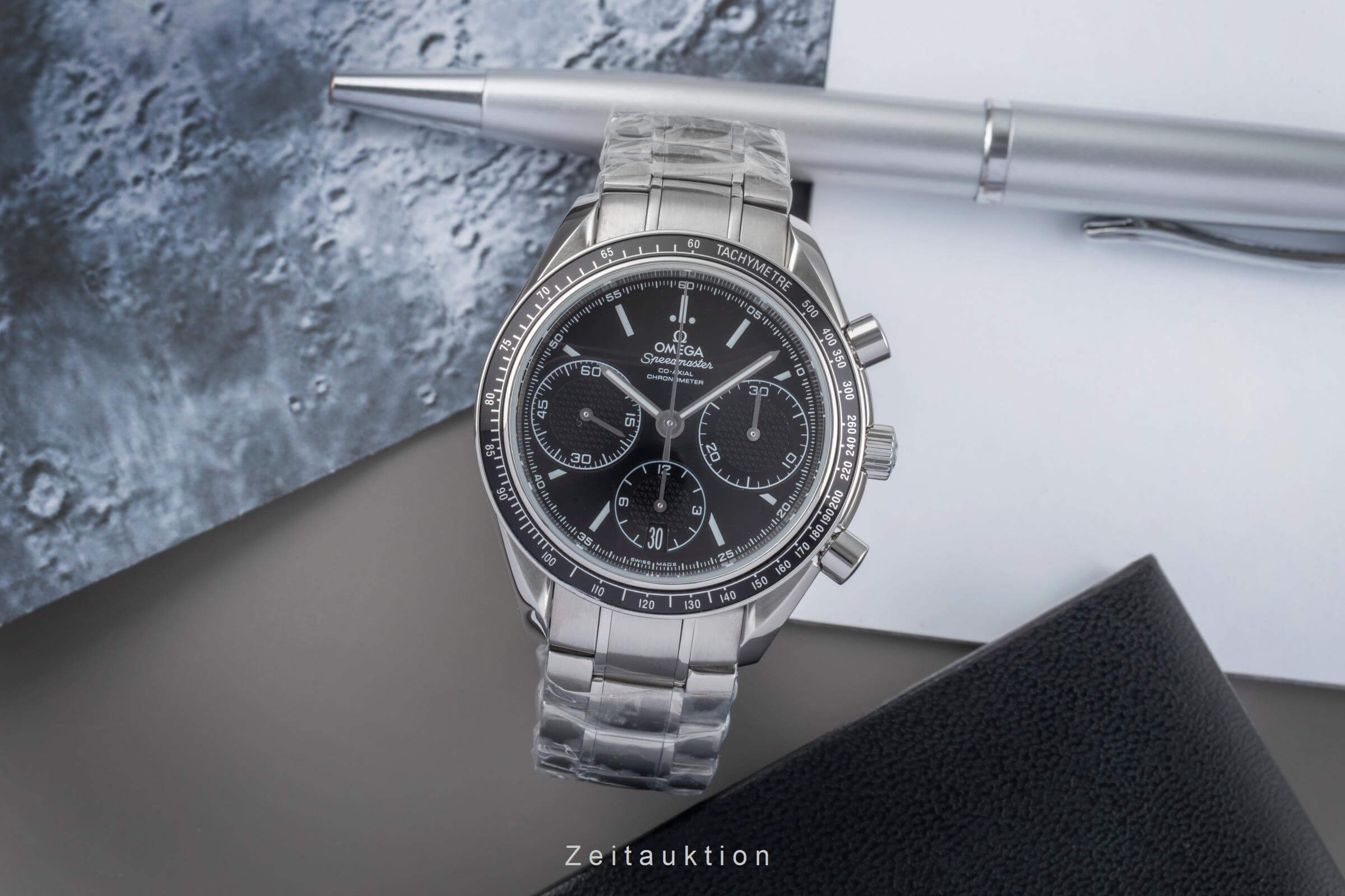 Omega Speedmaster chronographe acier automatique montre pour hommes 326.30.40.50.01.001 LP: 6100EUR  [2500324]