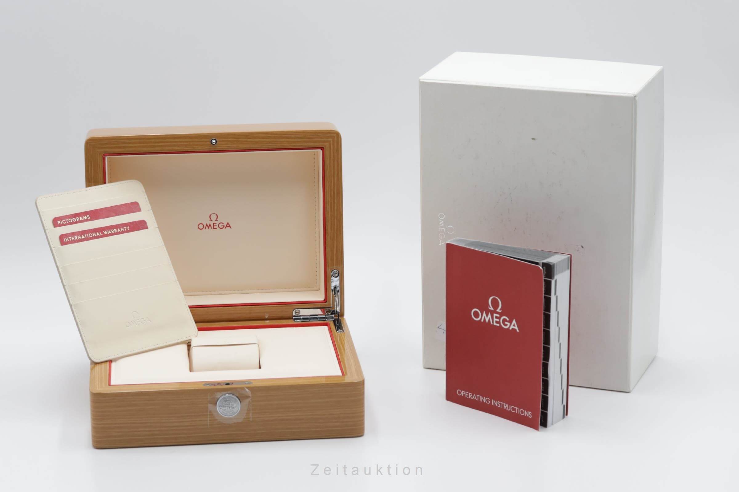 Omega Speedmaster chronographe acier automatique montre pour hommes 326.30.40.50.01.001 LP: 6100EUR  [2500324]