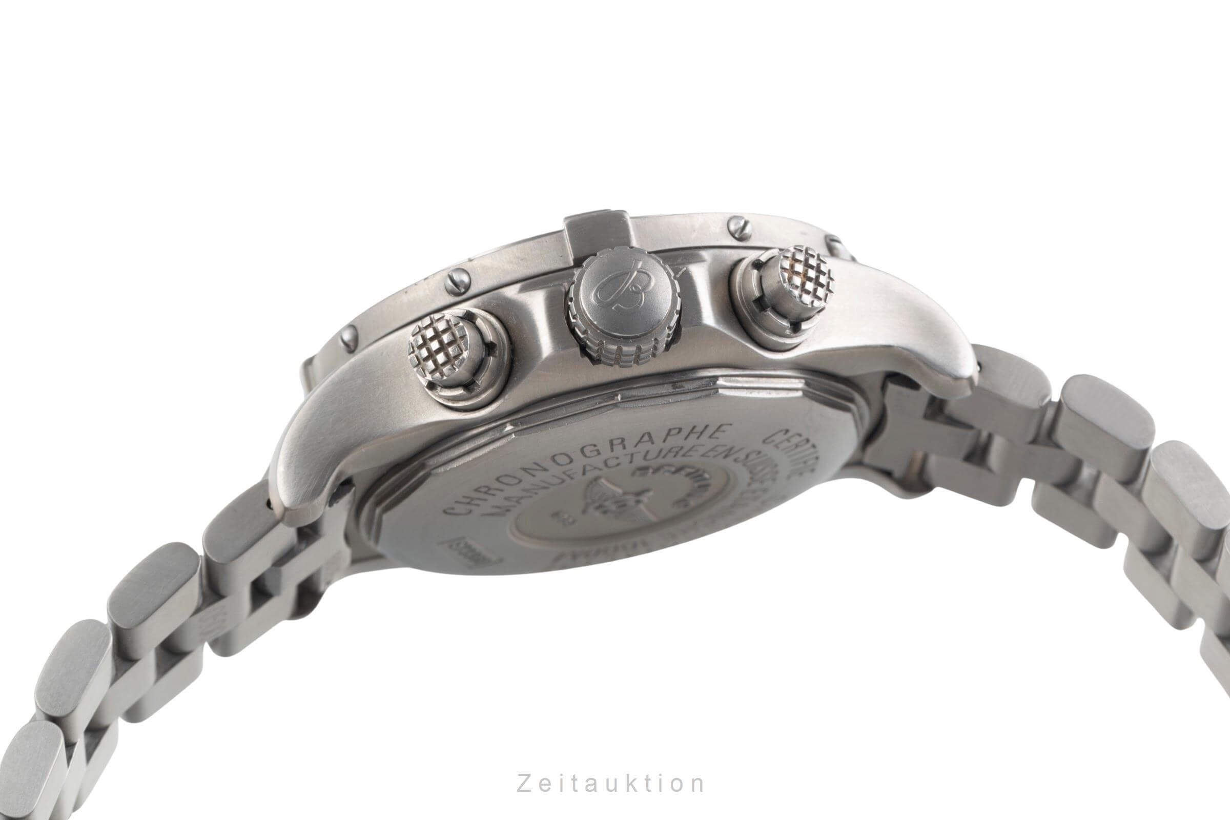 Breitling Avenger chronograph titanium quartz men's watch E73360  [2500379]