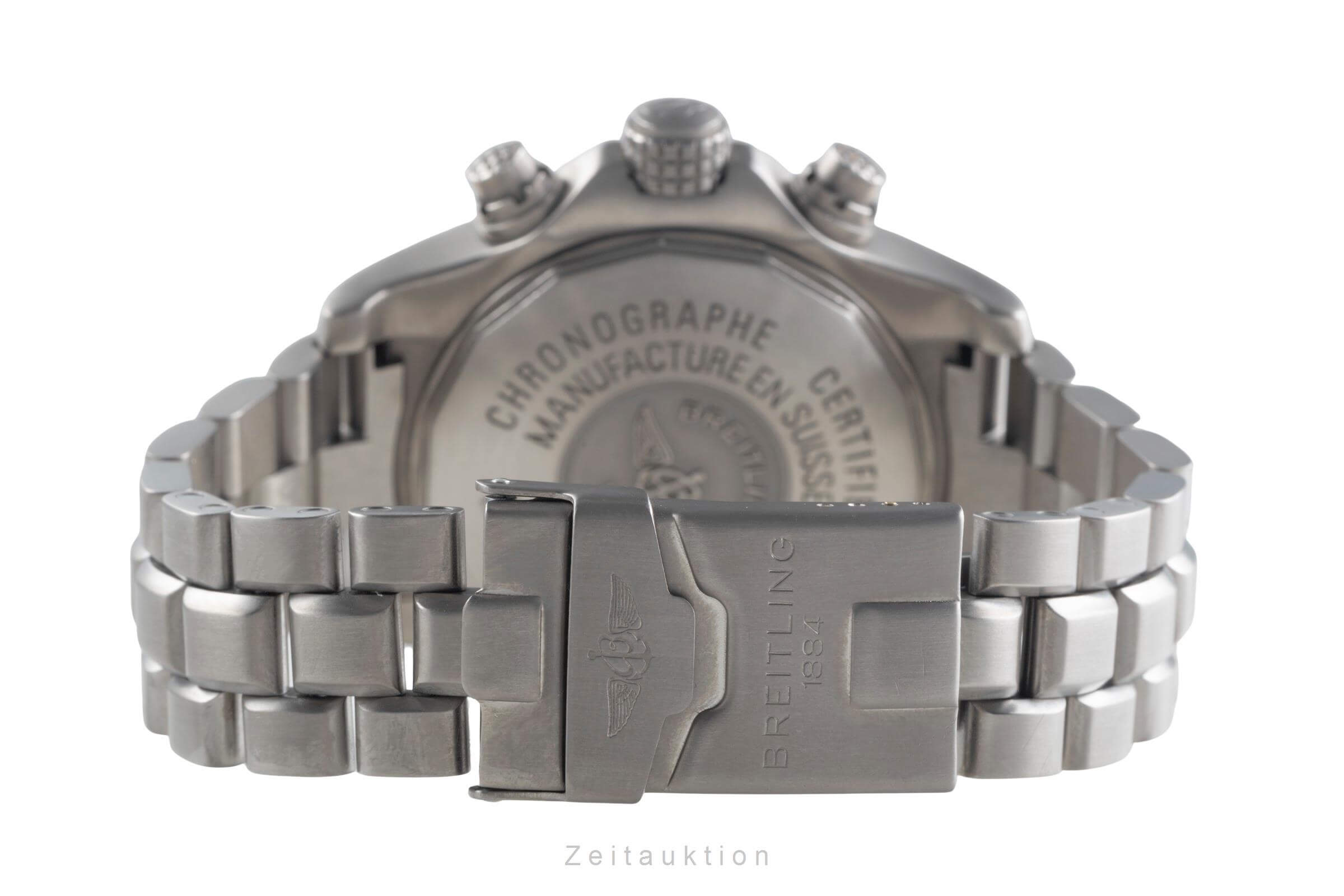 Breitling Avenger chronograph titanium quartz men's watch E73360  [2500379]