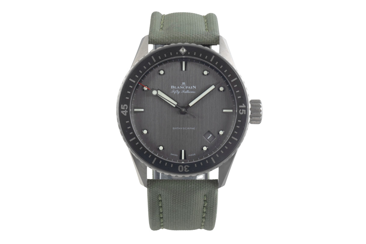 Fifty Fathoms titanium automatic watch 5000 1210 G52A LP 13300EUR [ ]