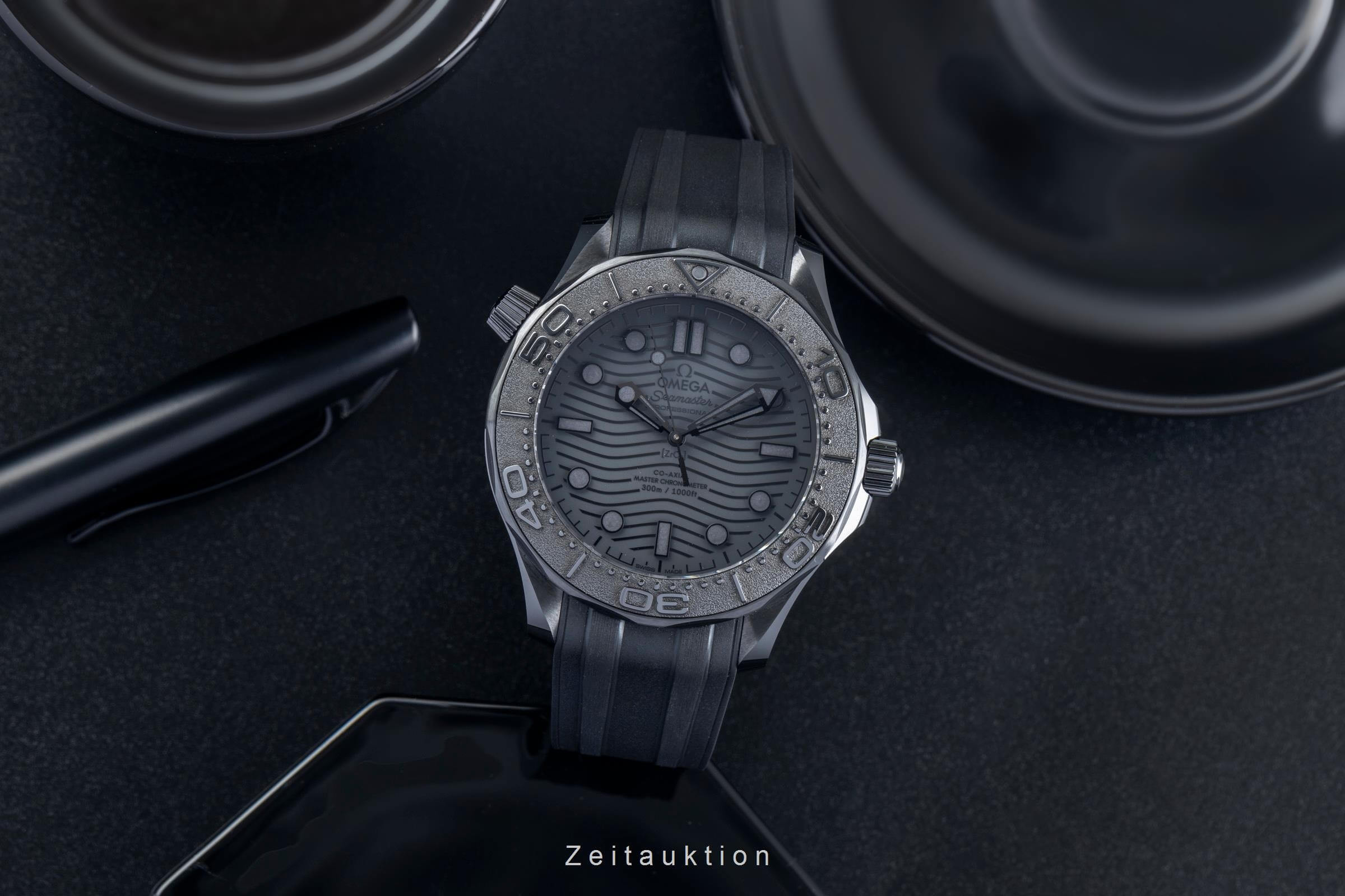 Omega Seamaster ceramic automatic men's watch 210.92.44.20.01.003 LP: 10300EUR  [2500759]