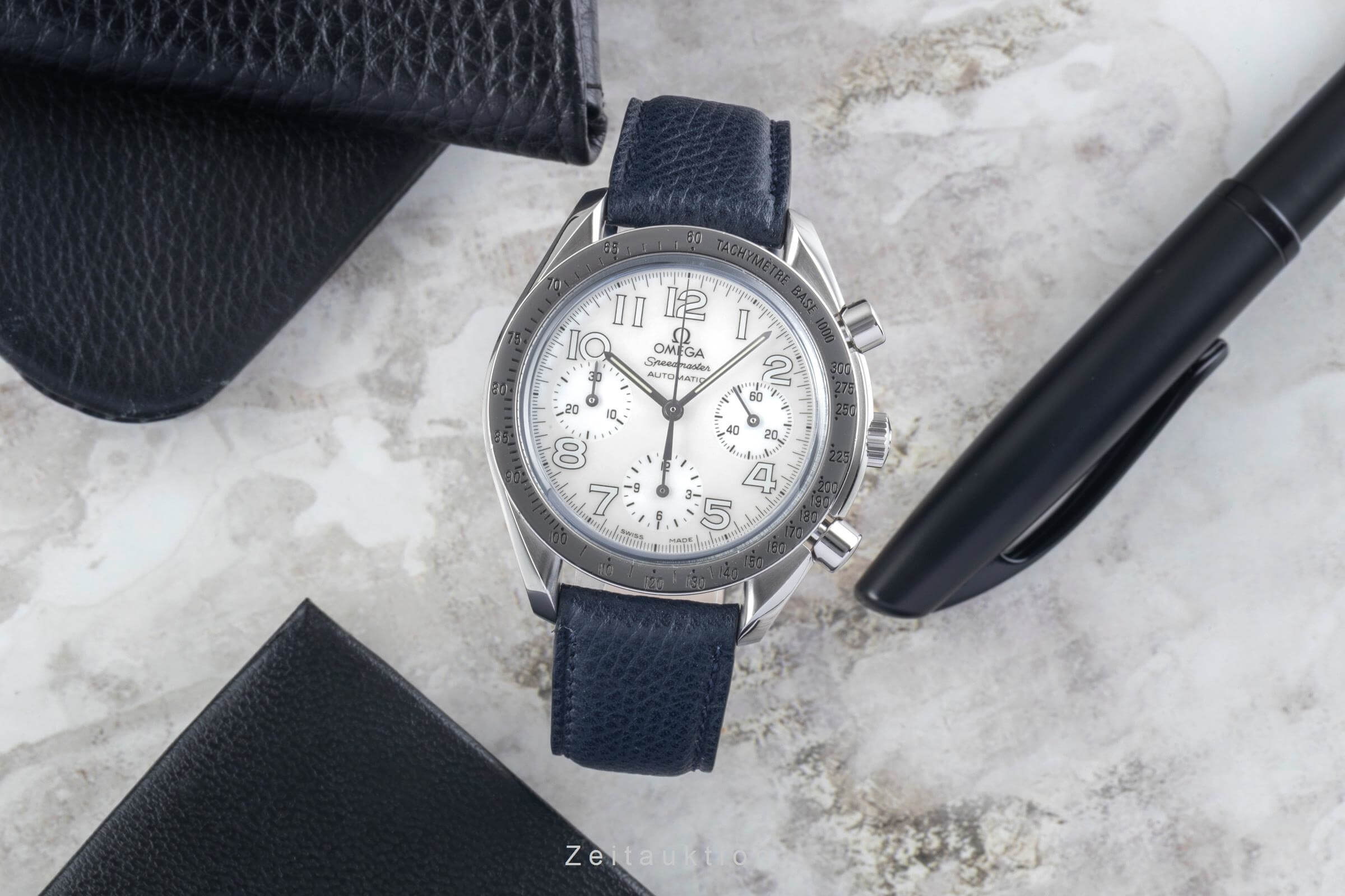 Omega Speedmaster chronographe acier automatique montre pour hommes 3834.70.36 LP: 5700EUR  [2501035]