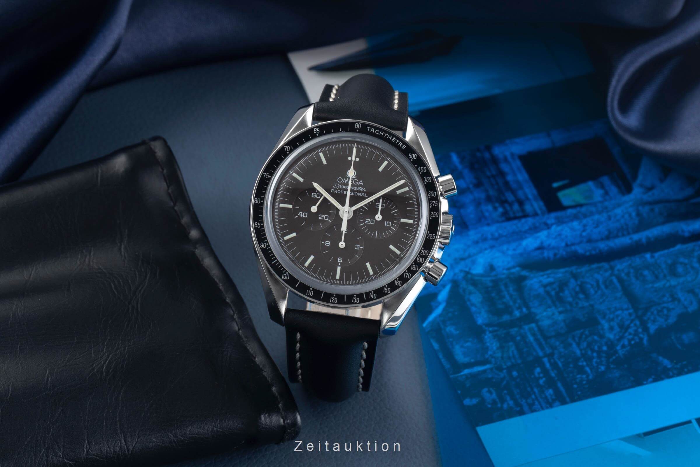 Omega Speedmaster Moonwatch chronograph steel manual winding men's watch 311.32.42.30.13.001 LP: 8300EUR  [2501120]