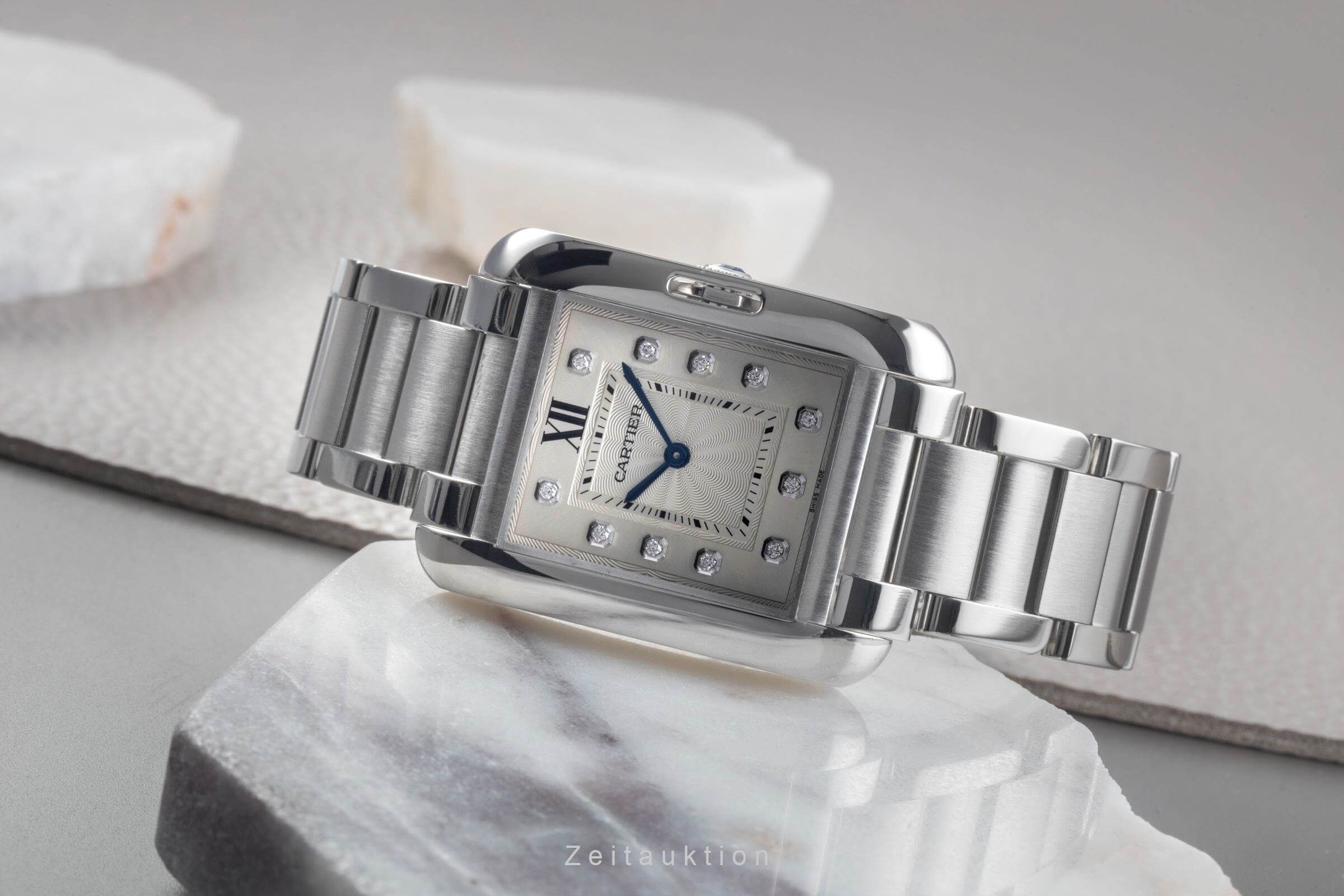 Cartier Tank Anglaise Medium Edelstahl Damenuhr Ref. W4TA0004 VP: 5000 € [2501149]