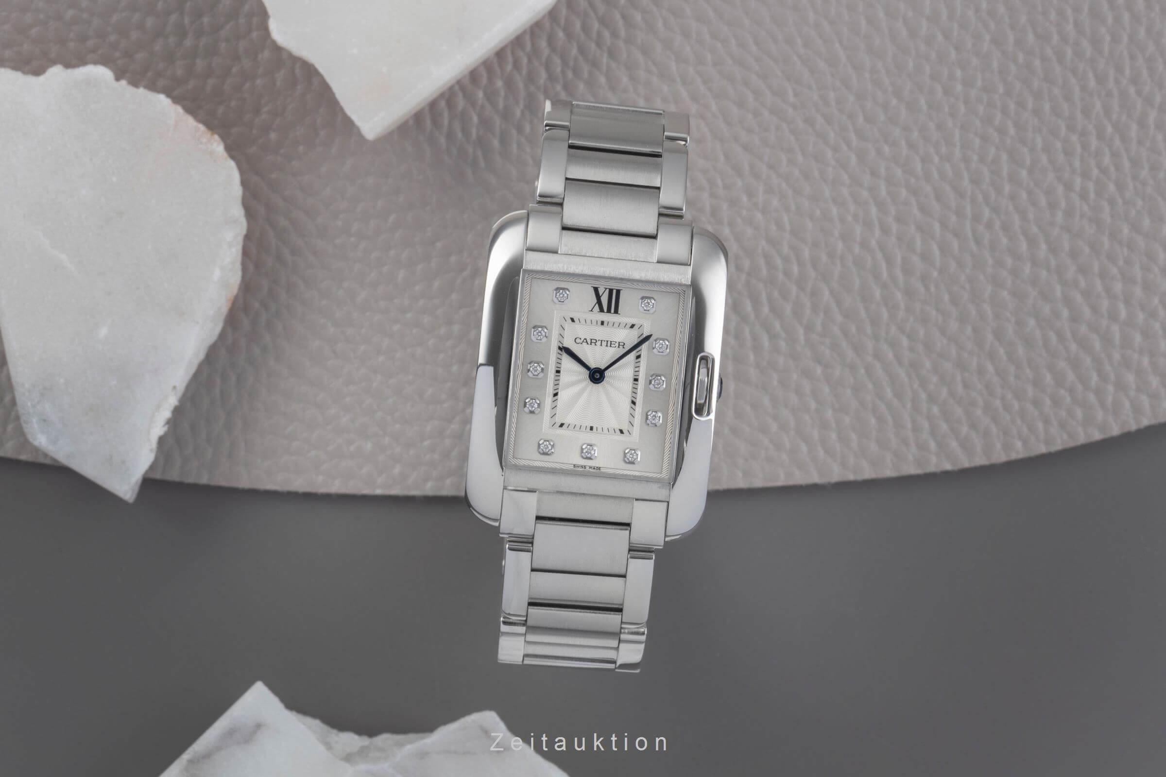Cartier Tank Anglaise Medium Edelstahl Damenuhr Ref. W4TA0004 VP: 5000 € [2501149]