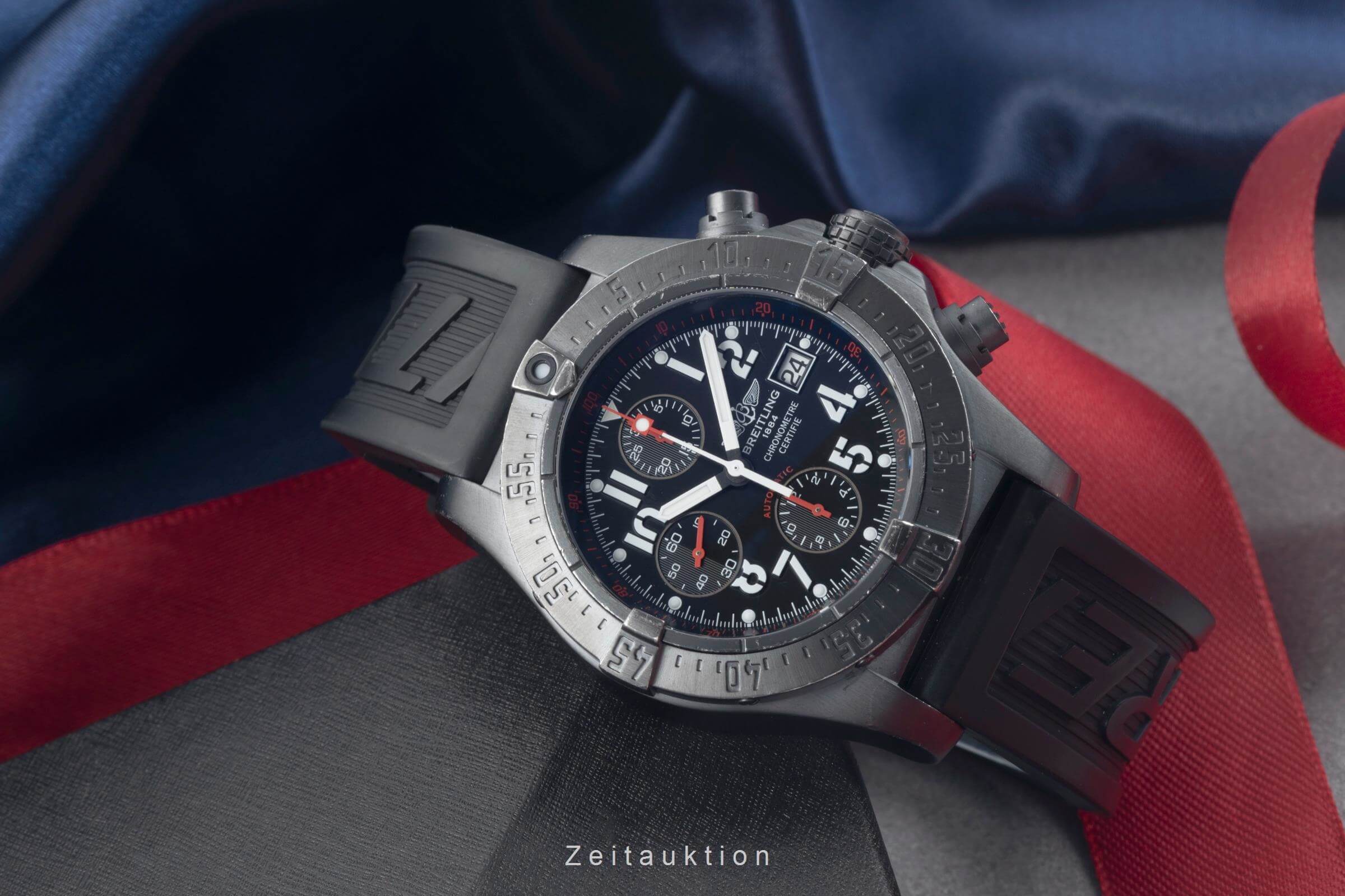 Breitling Avenger Skyland chronograph steel automatic Kal. B13 Ref