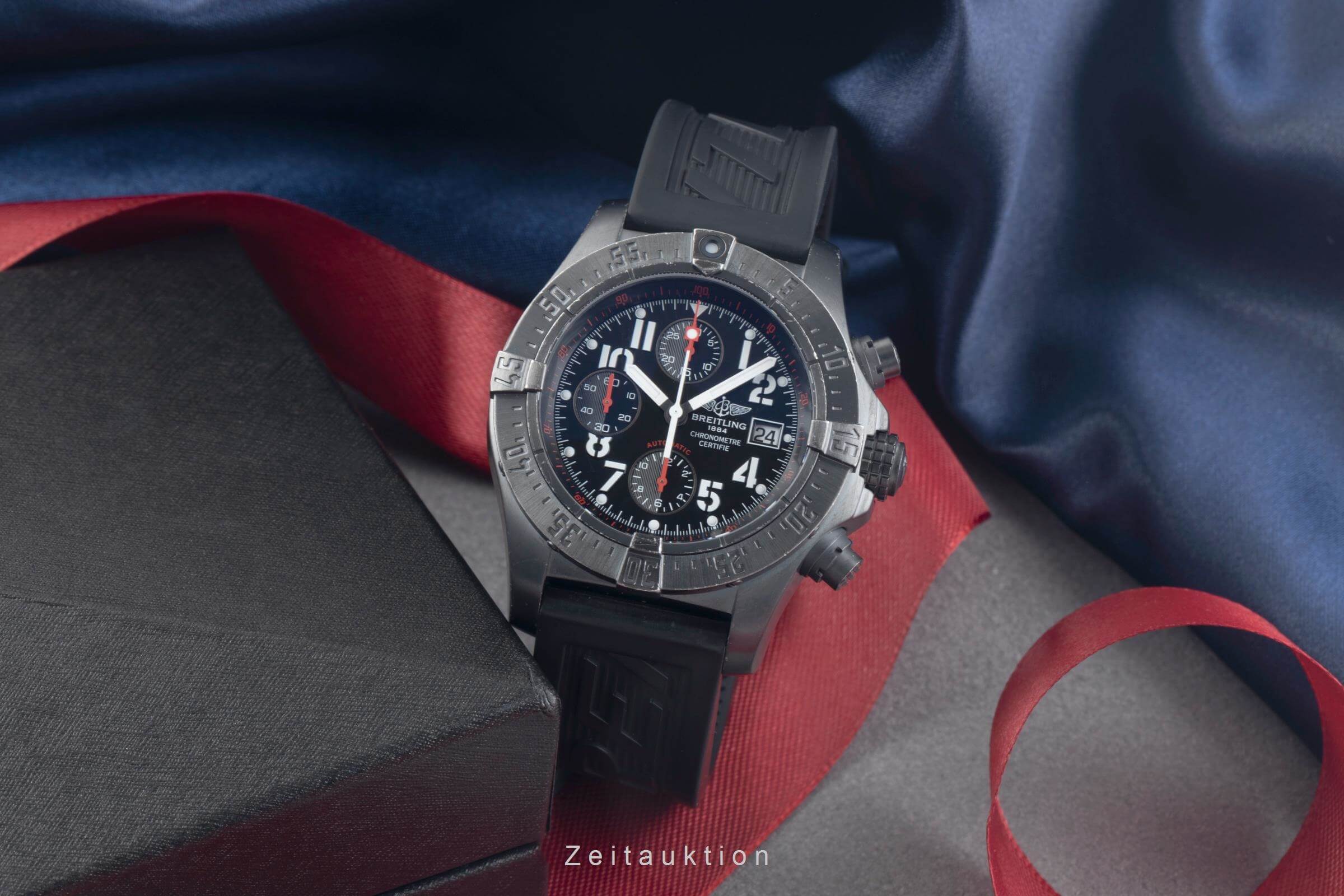 Breitling Avenger Skyland Chronograph Black Automatik Limited M13380 VP: 8950,-€ [2501218]