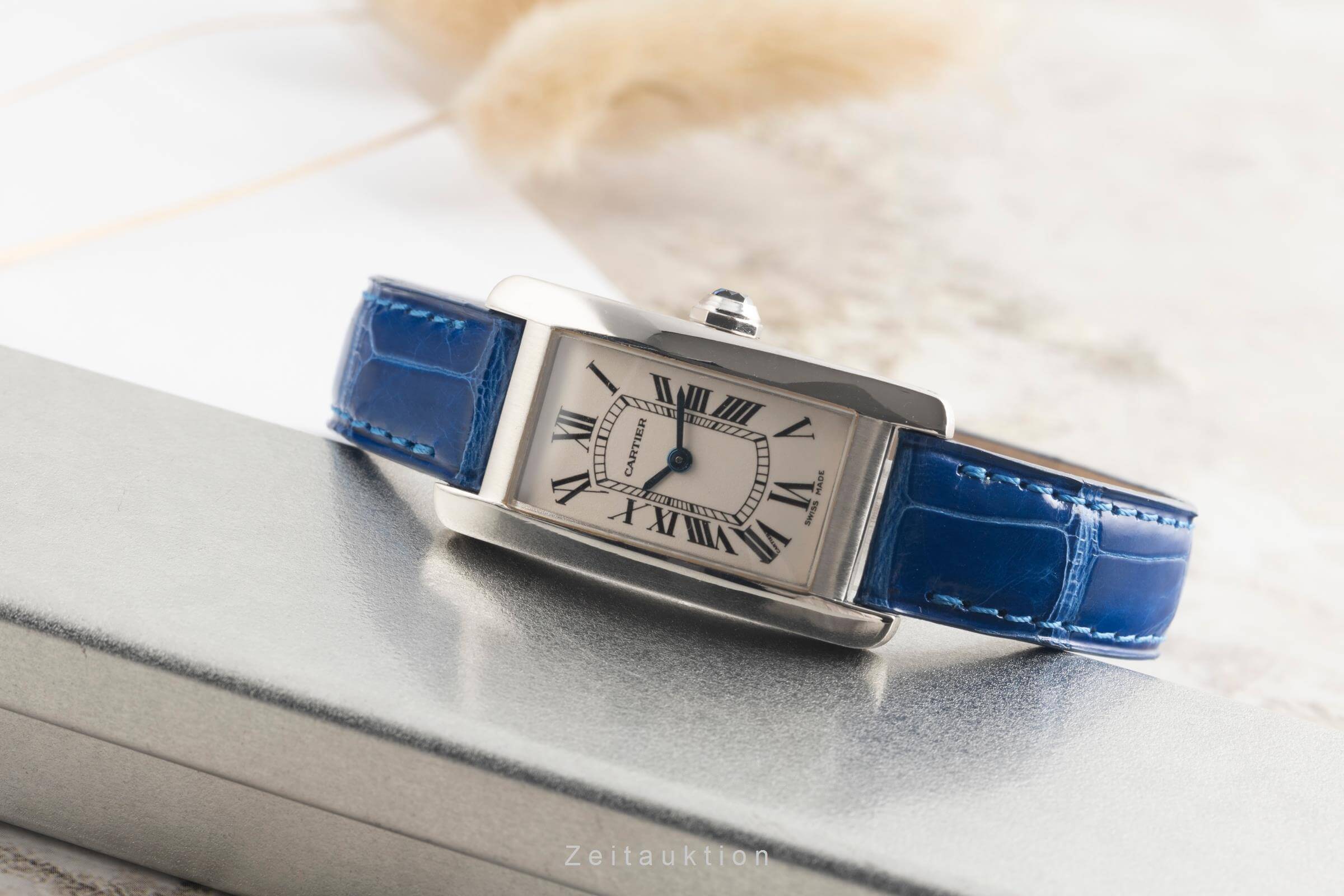 Cartier Tank Américaine 18 ct white gold quartz women's watch W26019L4 LP: 12400EUR  [2501306]