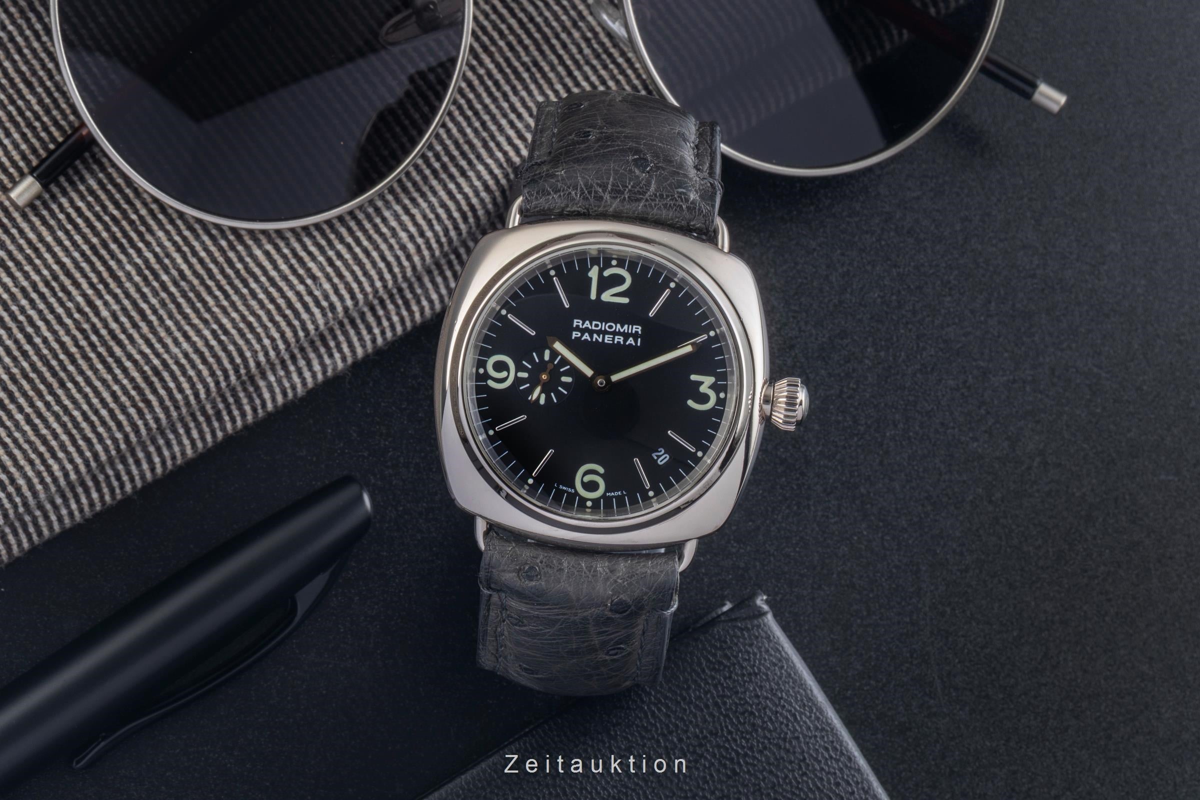 Panerai Radiomir 18 ct white gold manual winding men's watch PAM00062 LP: 18500EUR  [2501342]
