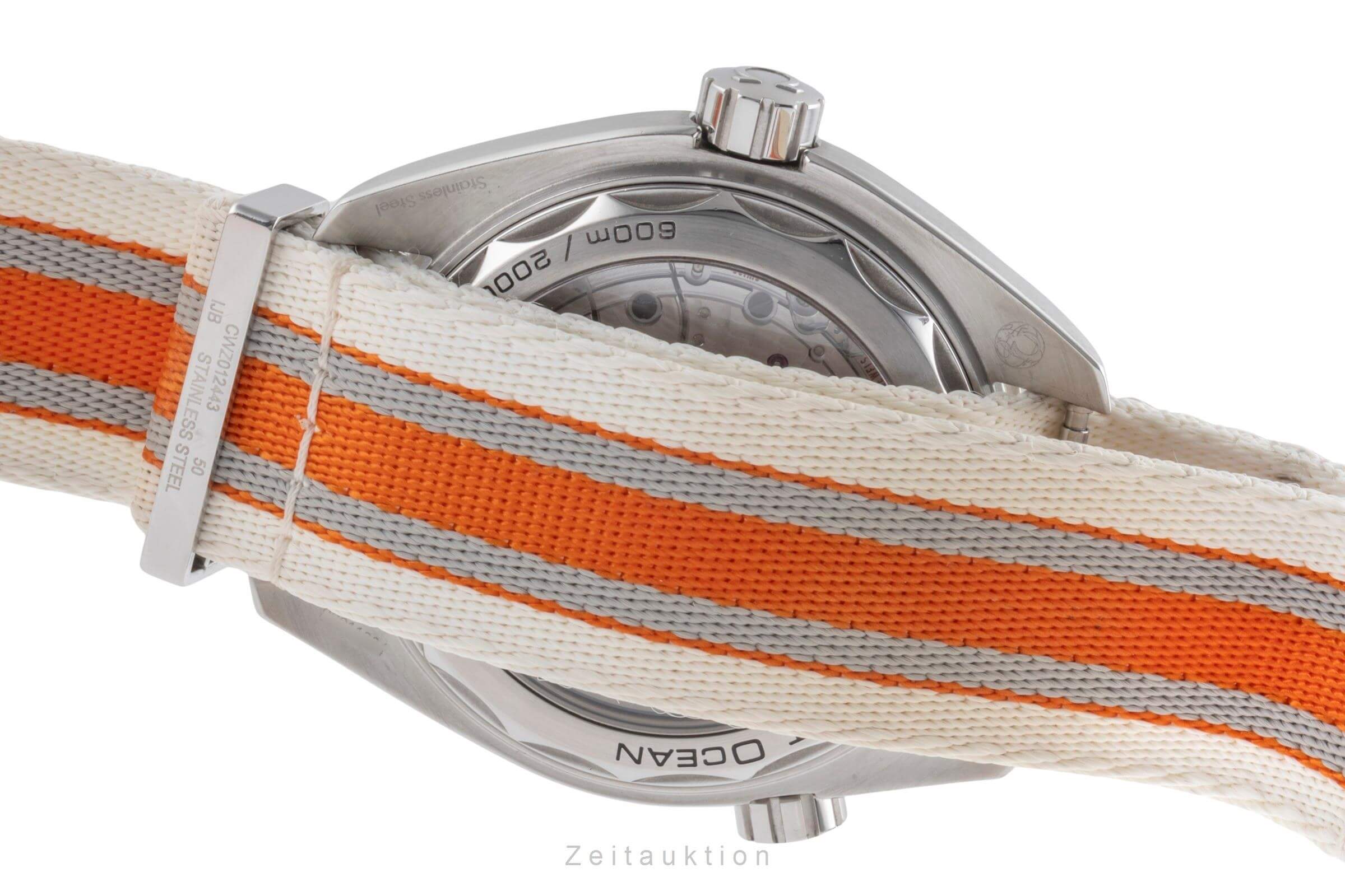 Omega Seamaster acciaio automatismo orologio da uomo 215.32.44.21.04.001 LP: 7300EUR  [2501397]