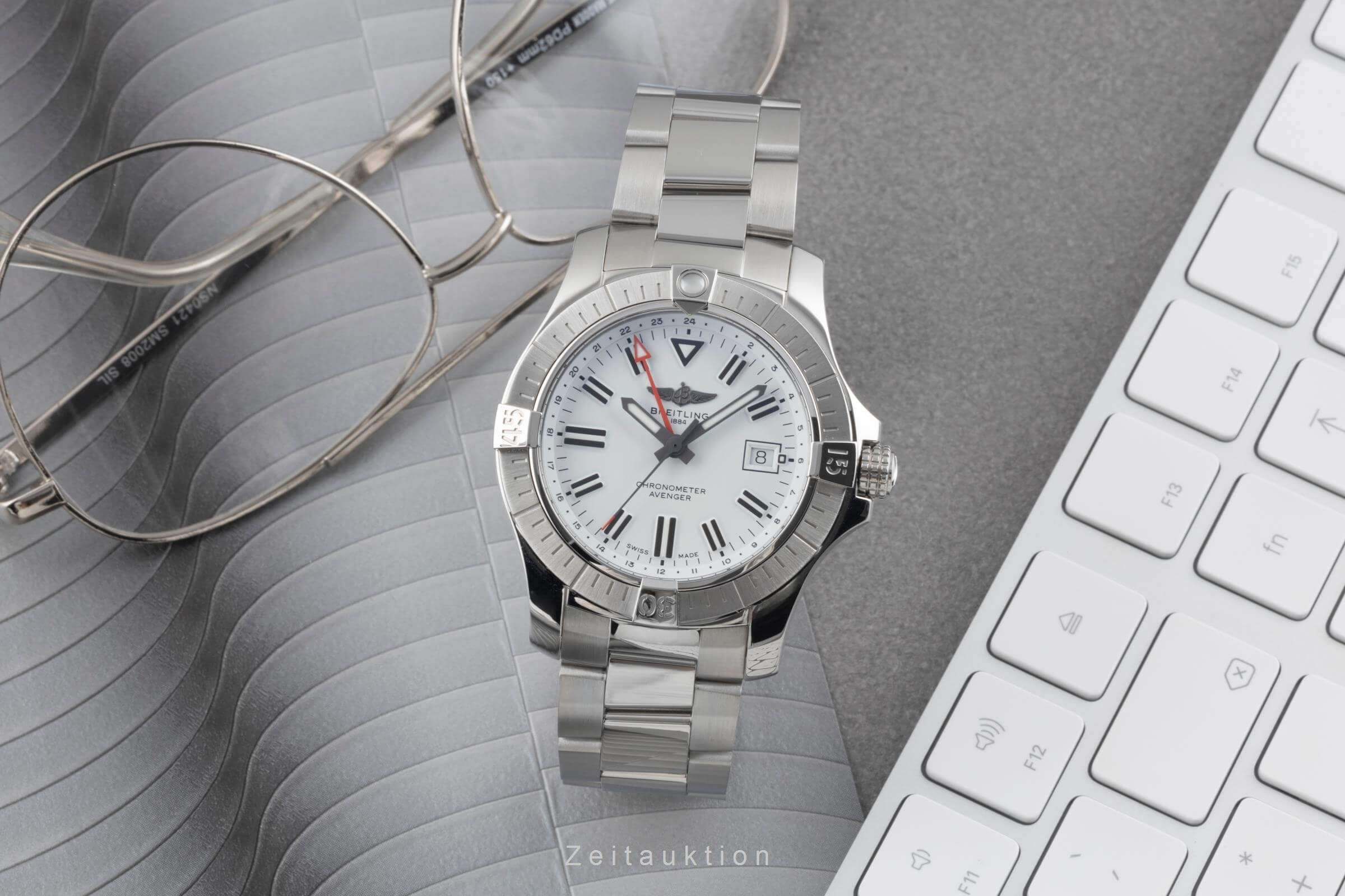 Breitling Avenger II GMT steel automatic men's watch A32397101A1A1 LP: 4900EUR  [2501409]