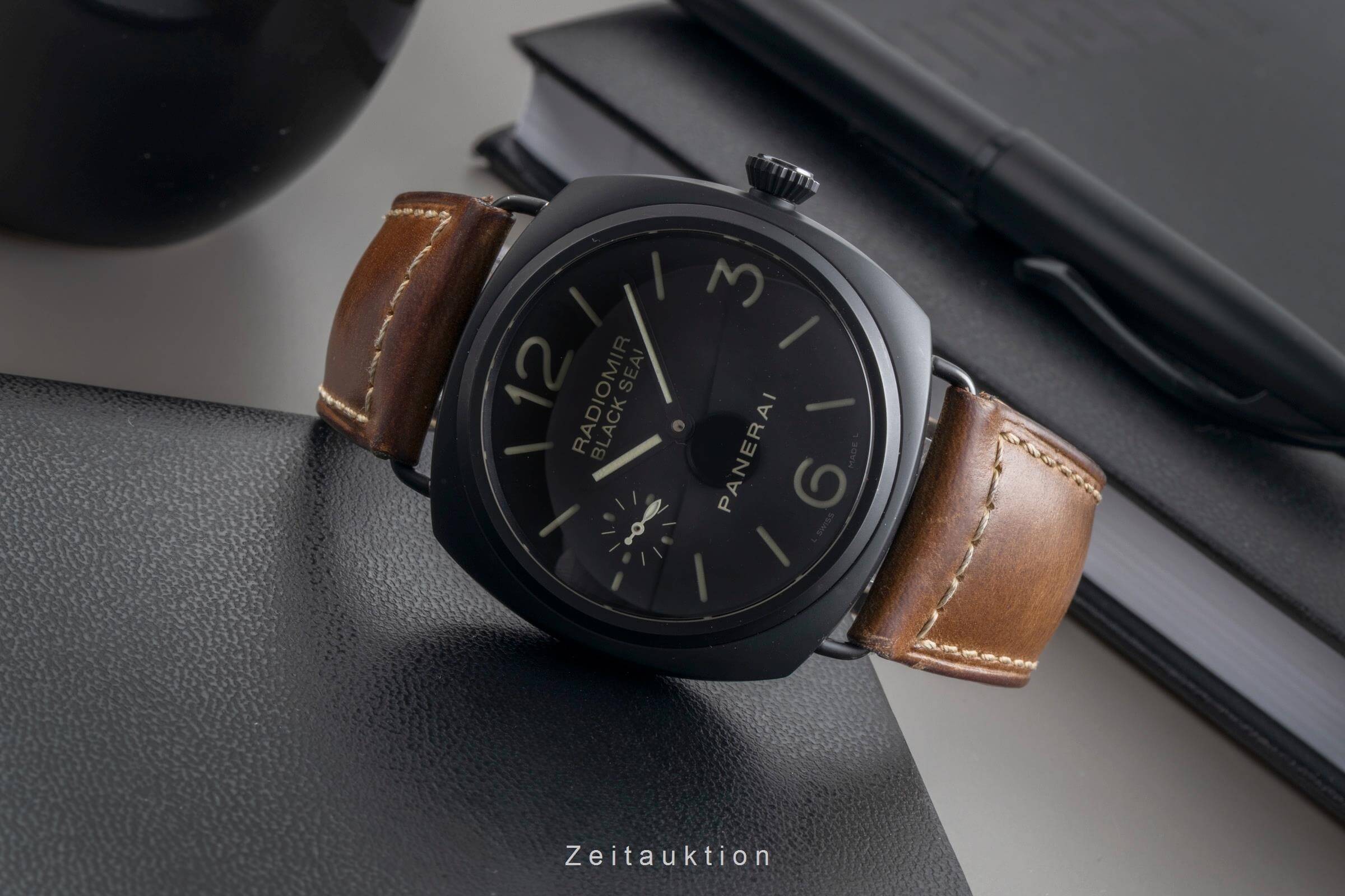 Panerai Radiomir Black Seal Keramik Handaufzug Herrenuhr Ref. PAM00292 B&P [2501604]