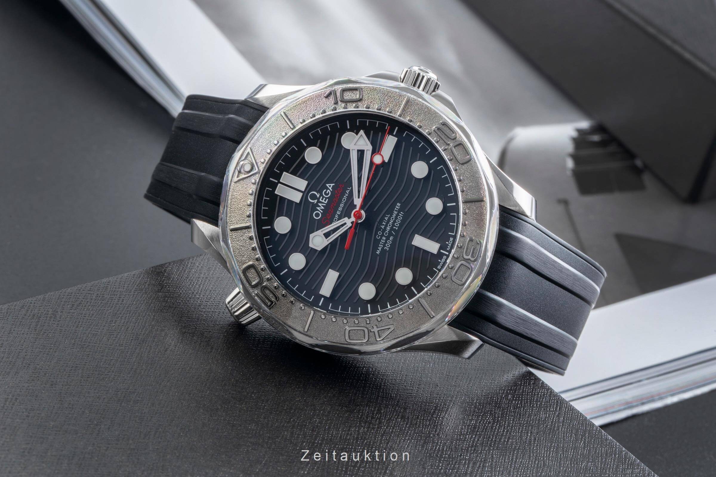 Omega Seamaster acciaio / titanio automatismo orologio da uomo 210.32.42.20.01.002 LP: 7300EUR  [2501708]
