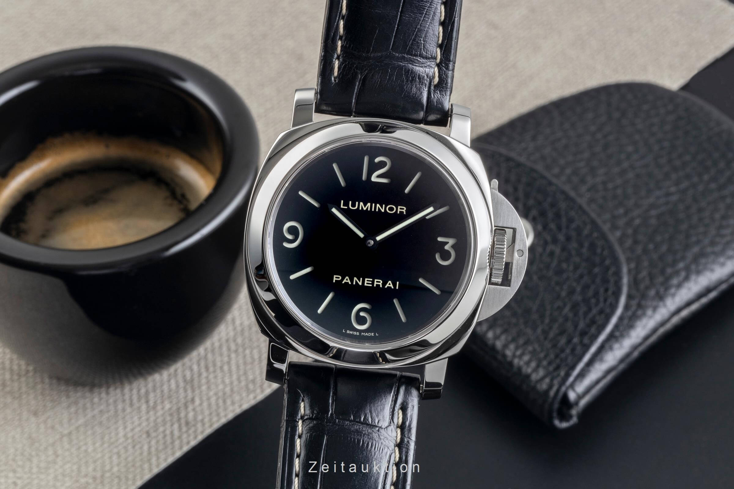 Panerai Luminor Base Handaufzug Edelstahl Herrenuhr Ref. PAM00112 VP: 5700 € [2501740]