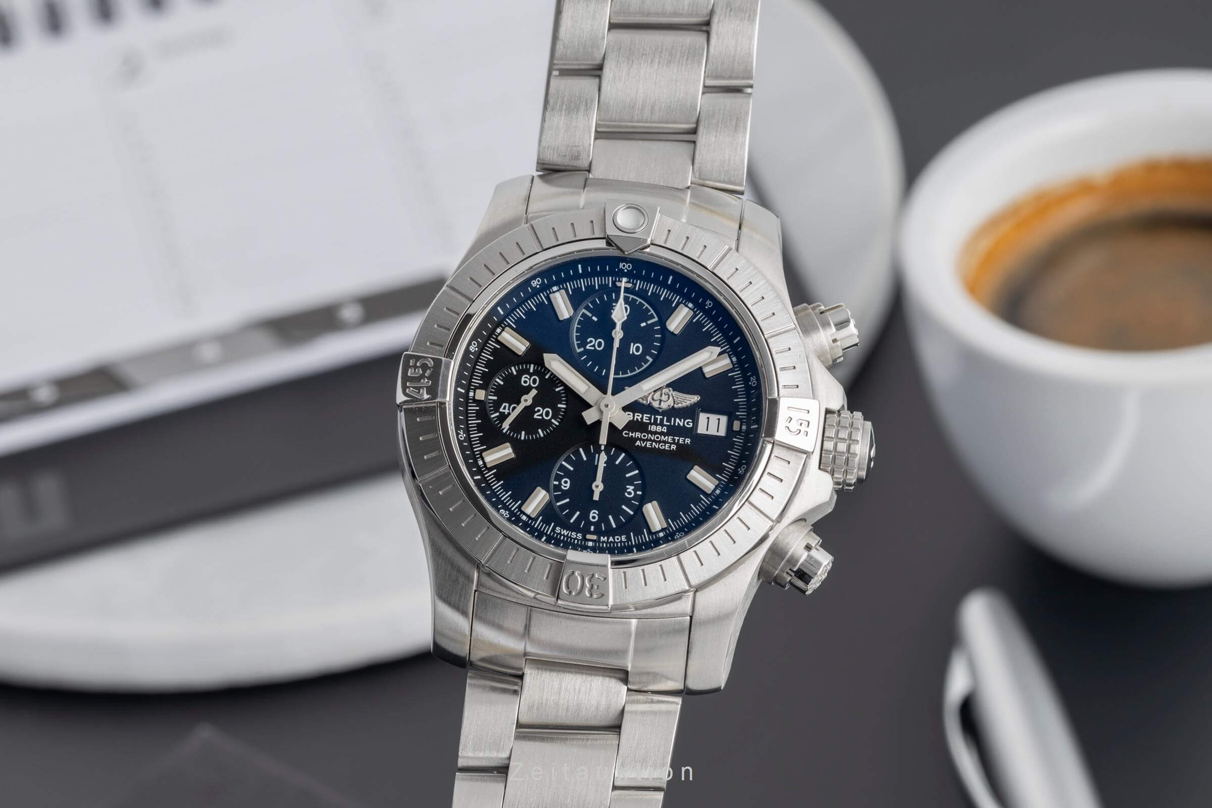 Breitling Avenger Chronograph Stahl Automatik Herrenuhr Ref. A13385101B1A1 B&P [2501756]