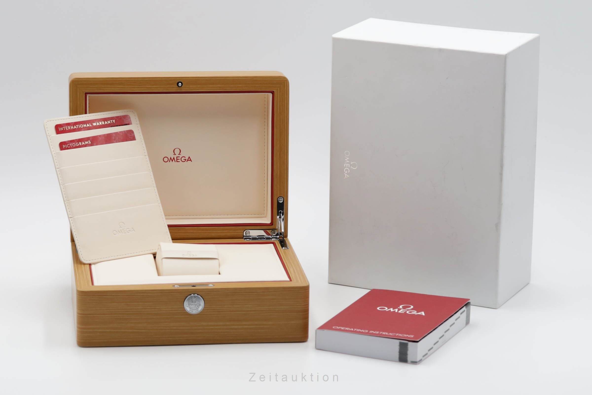 Omega De Ville 18 ct white gold automatic men's watch 424.53.40.20.04.001  [2501760]