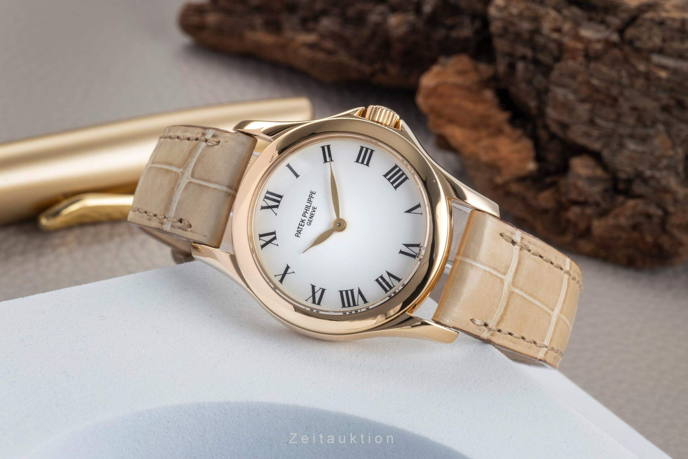 Patek Philippe Calatrava oro de 18 quilates cuerda manual reloj para damas  4905J  [2501786]