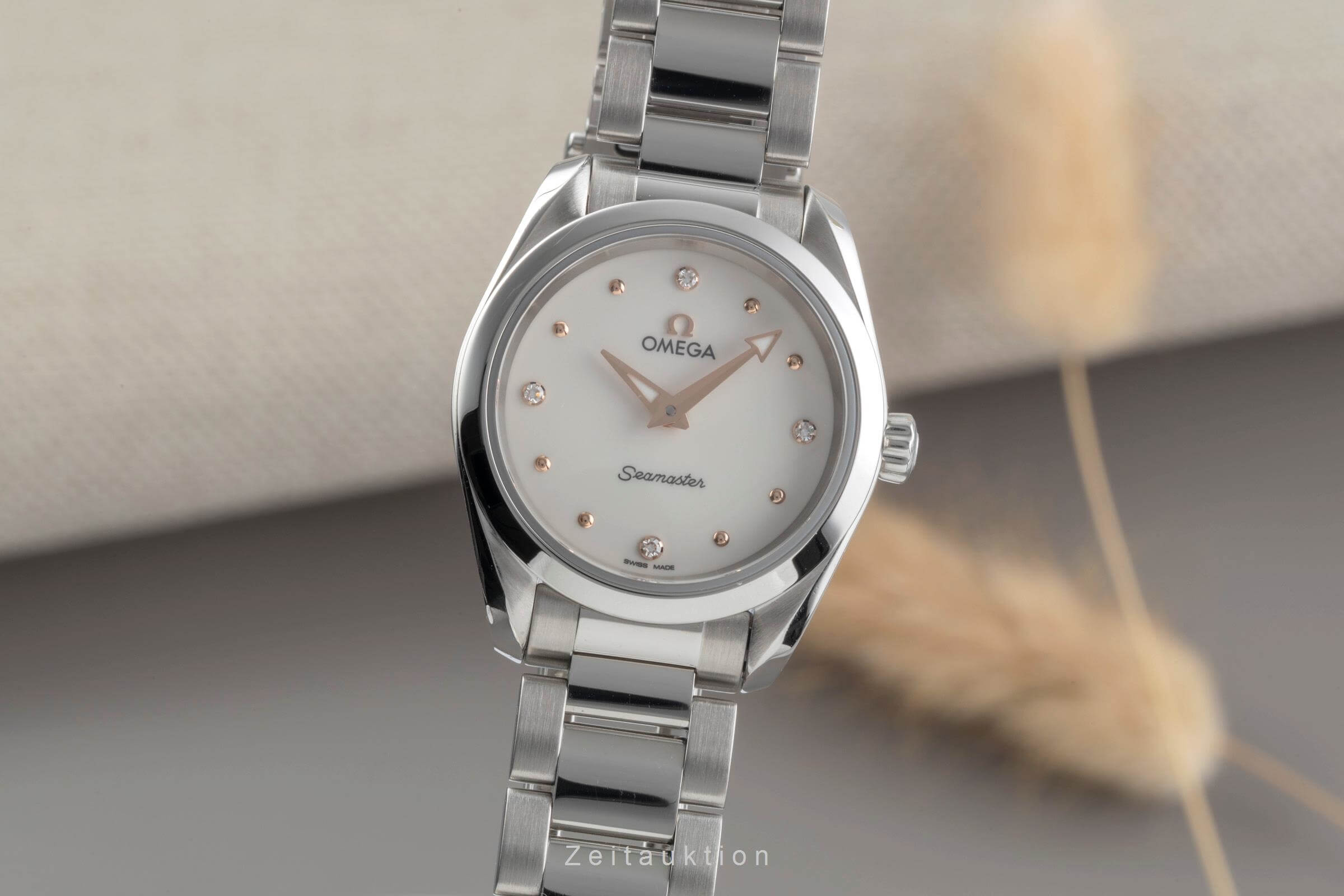 Omega Seamaster steel quartz Kal. 4061 Ref. 220.10.28.60.54.001