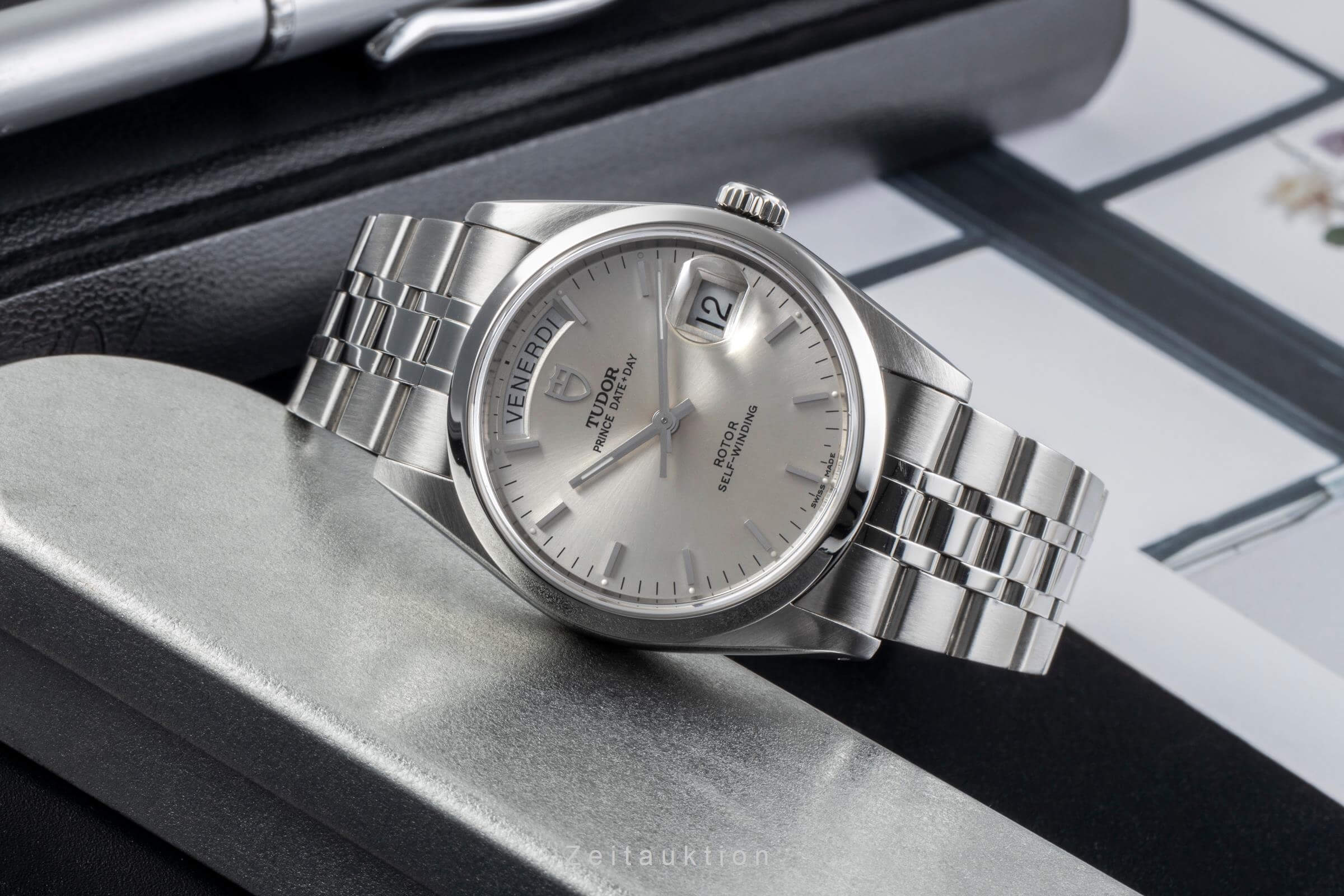 Tudor Date-Day acero automático reloj para caballeros 76200  [2501855]