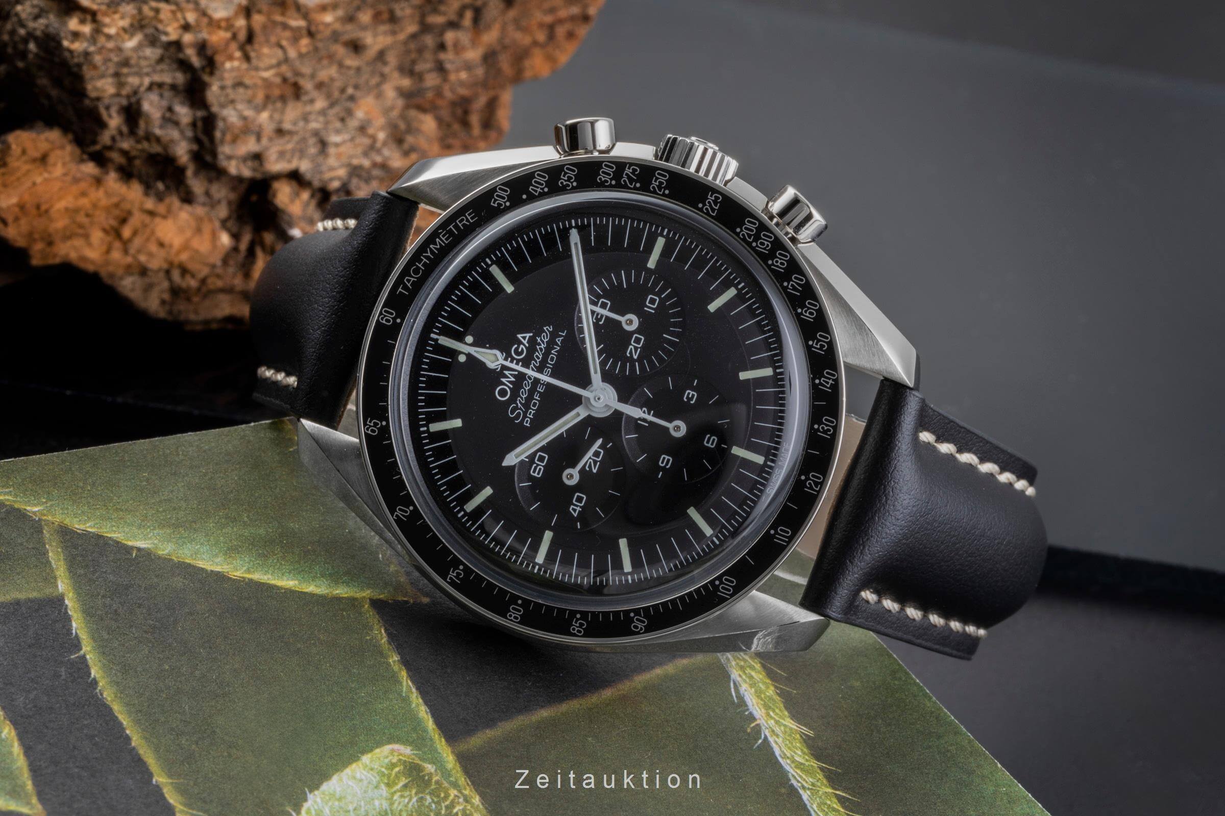 Omega Speedmaster Moonwatch chronograph steel manual winding men's watch 310.30.42.50.01.001  [2501873]