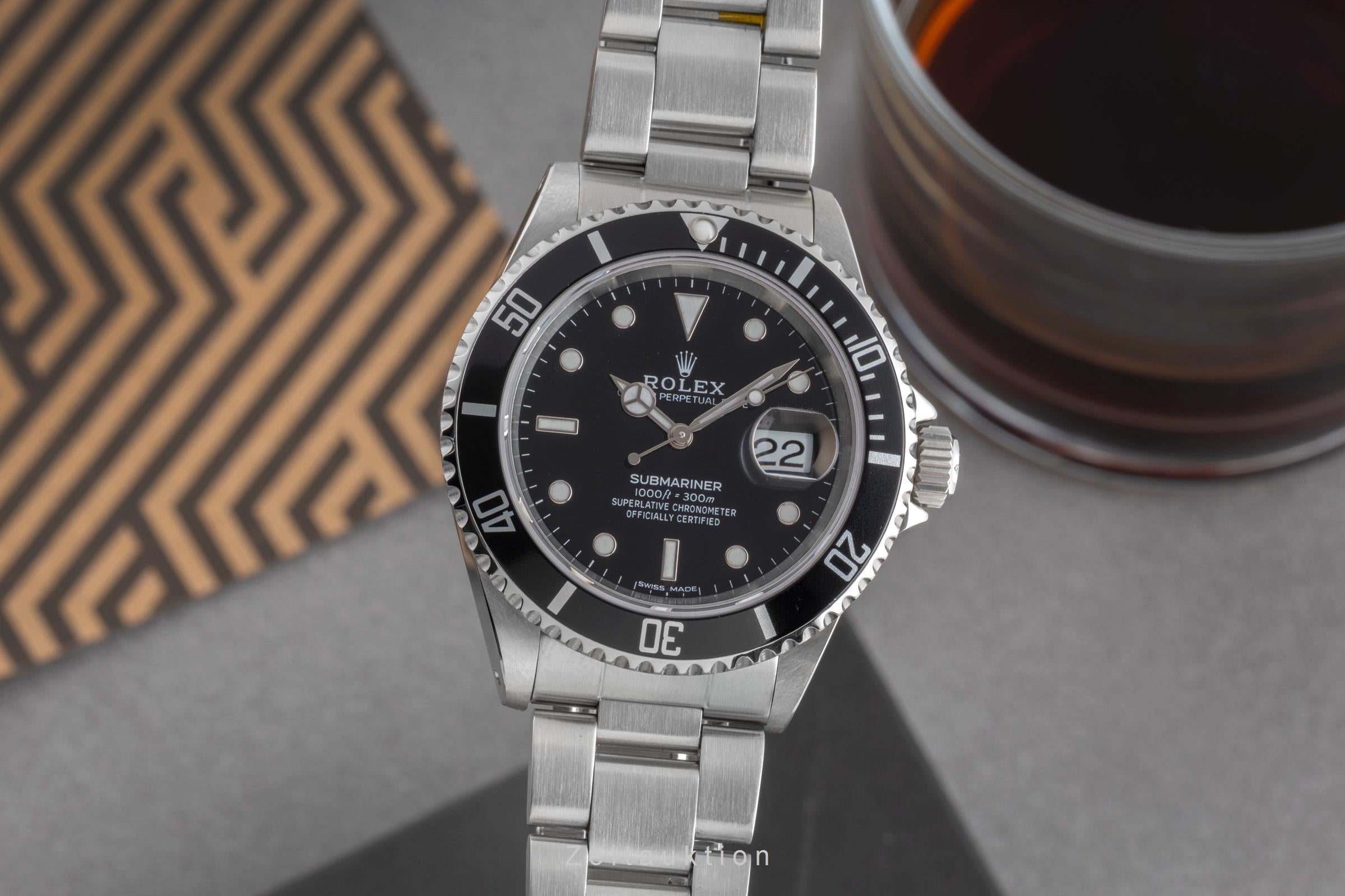 Rolex Submariner Date 1000ft Oyster Edelstahl Automatik Ref. 16610 B&P 2000 [2501946]