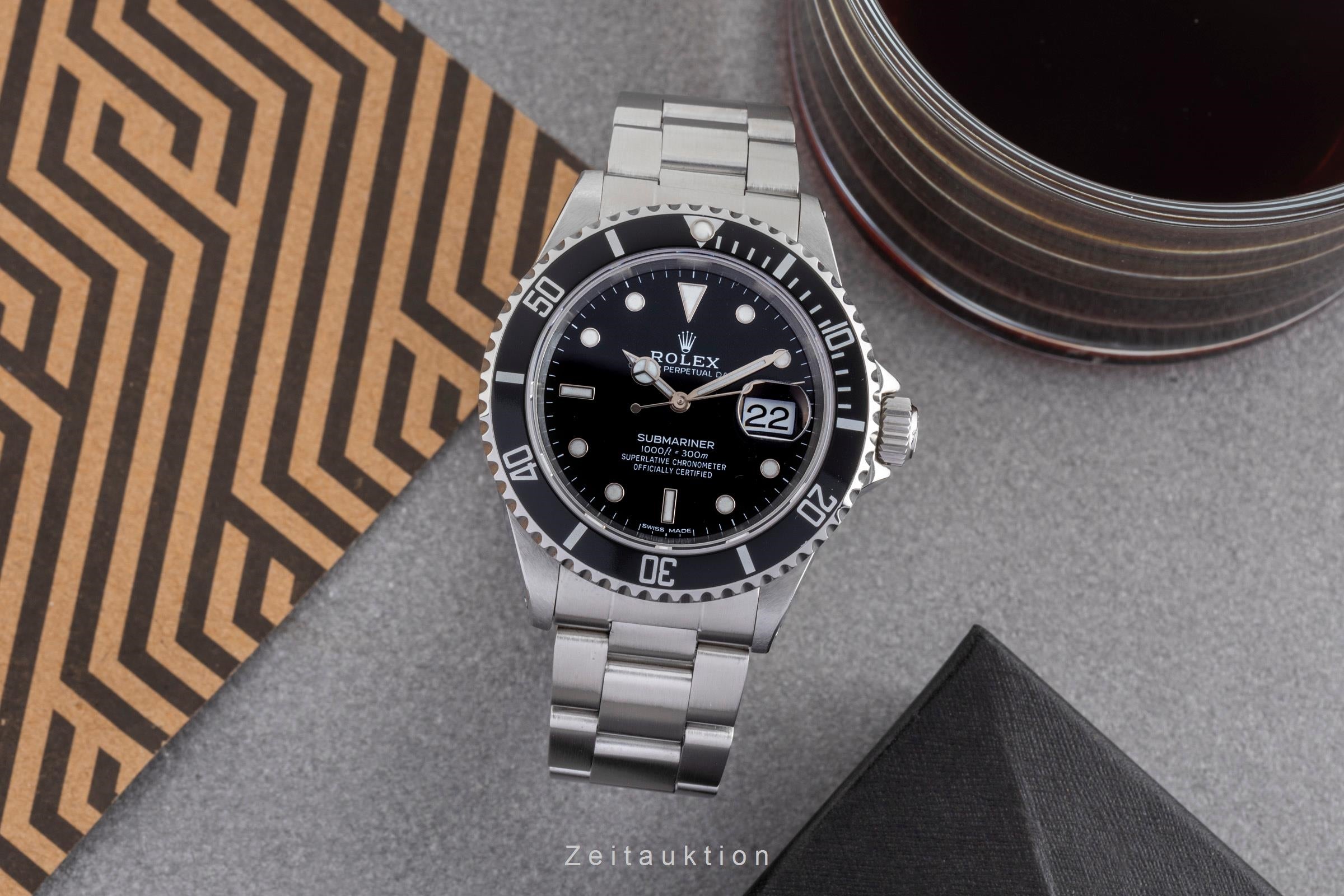 Rolex Submariner Date 1000ft Oyster Edelstahl Automatik Ref. 16610 B&P 2000 [2501946]