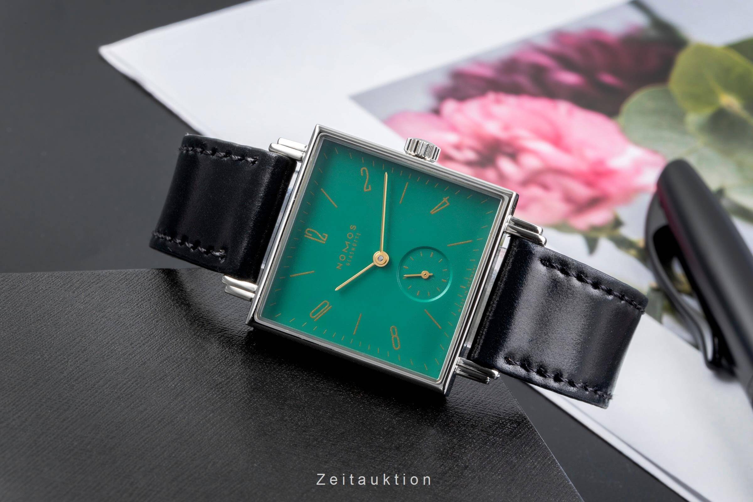 Nomos Tetra Clärchen Edelstahl Handaufzug Green Dial Herrenuhr Ref. 489  [2502033]