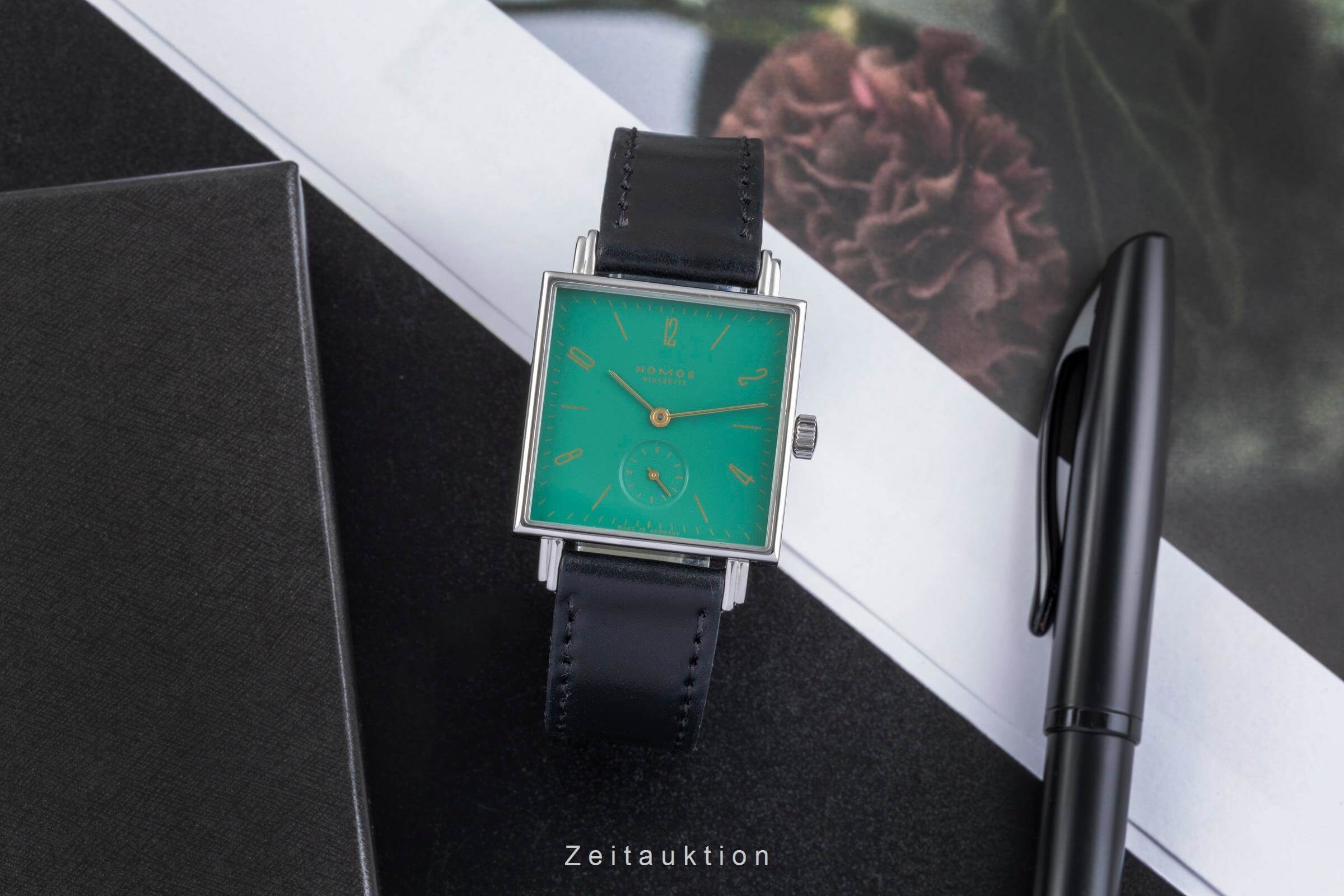 Nomos Tetra Clärchen Edelstahl Handaufzug Green Dial Herrenuhr Ref. 489  [2502033]