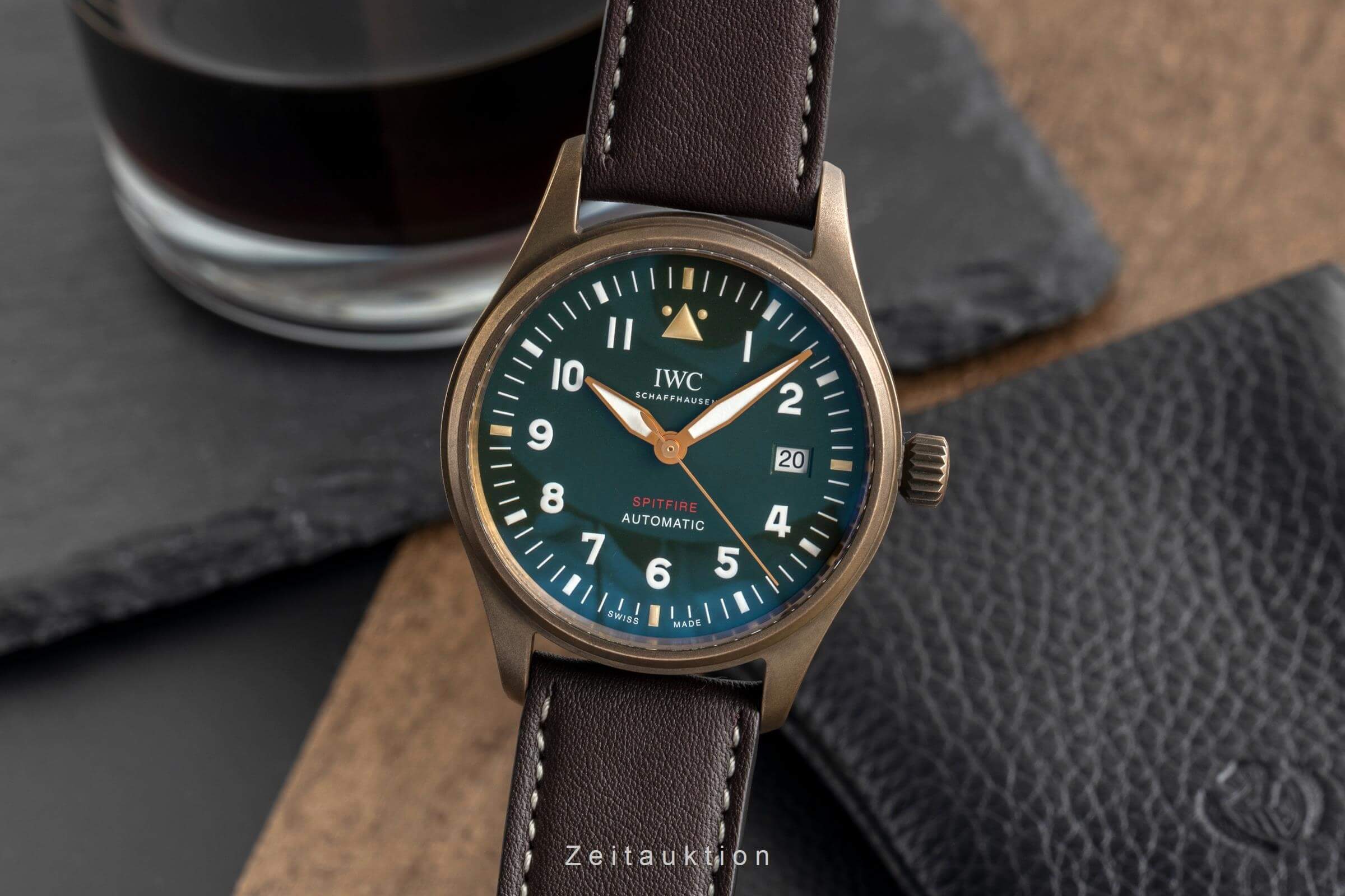 IWC Pilot's Watch Automatik Spitfire Bronze Herrenuhr Ref. IW326802 B&P 2020 [2502056]