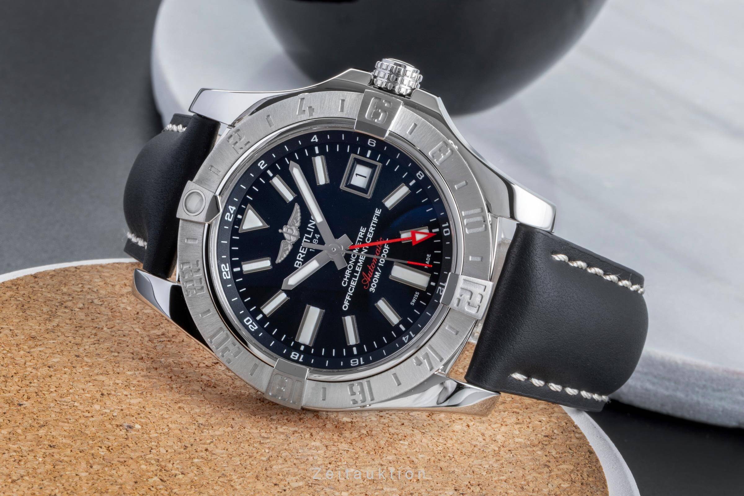 Breitling Avenger II GMT steel automatic Kal. B32 Ref. A3239011
