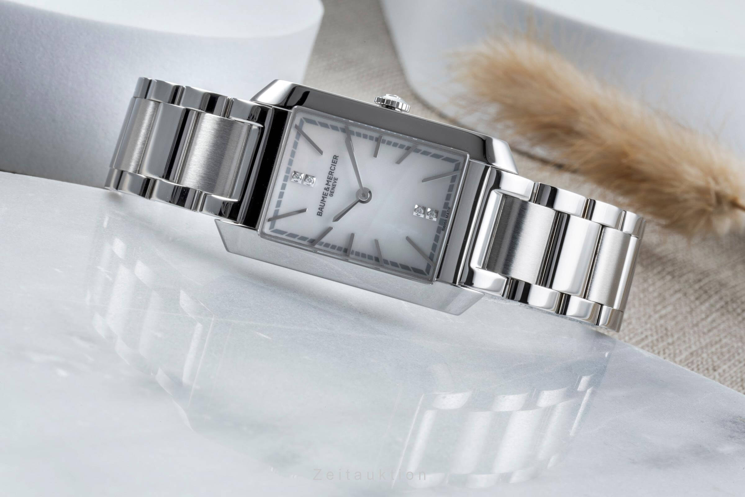 Baume & Mercier Hampton acciaio quarzo orologio da donna M0A10474  [2502170]