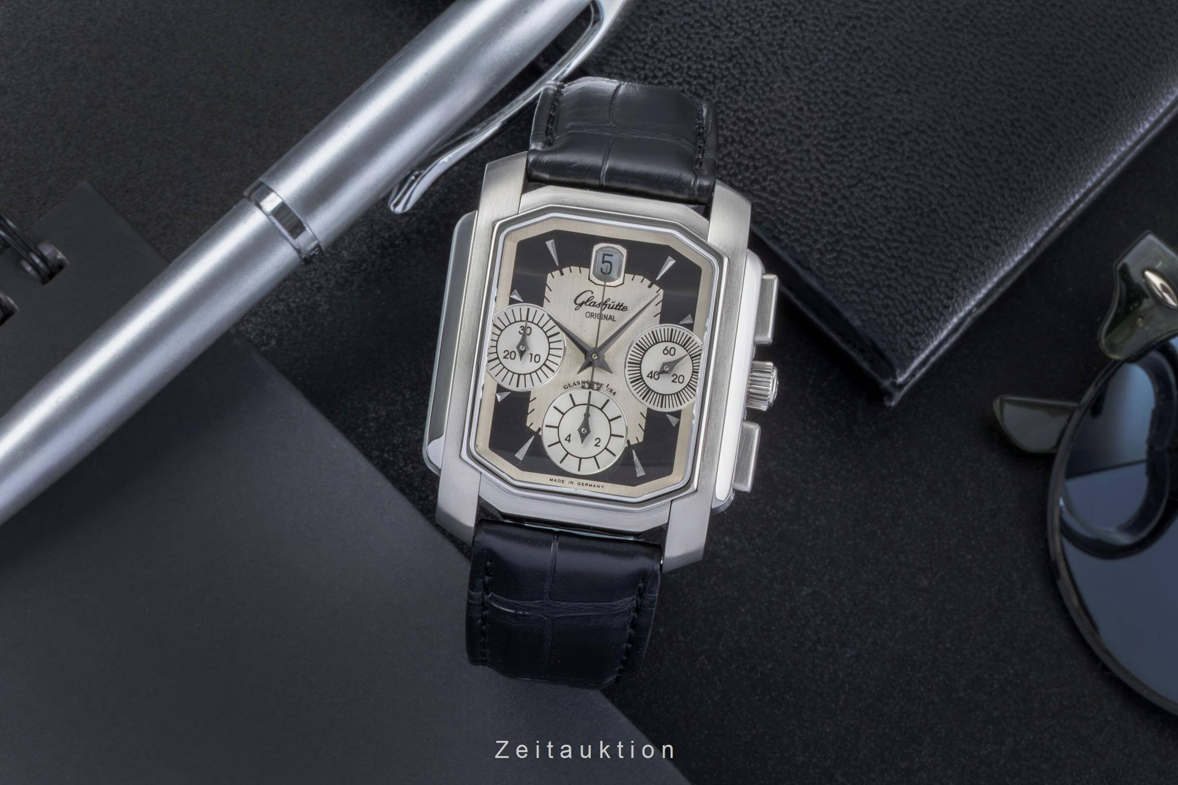Glashütte Original Senator Karreè Edelstahl Chronograph Herren Ref. 39-32-17-04 [2502190]