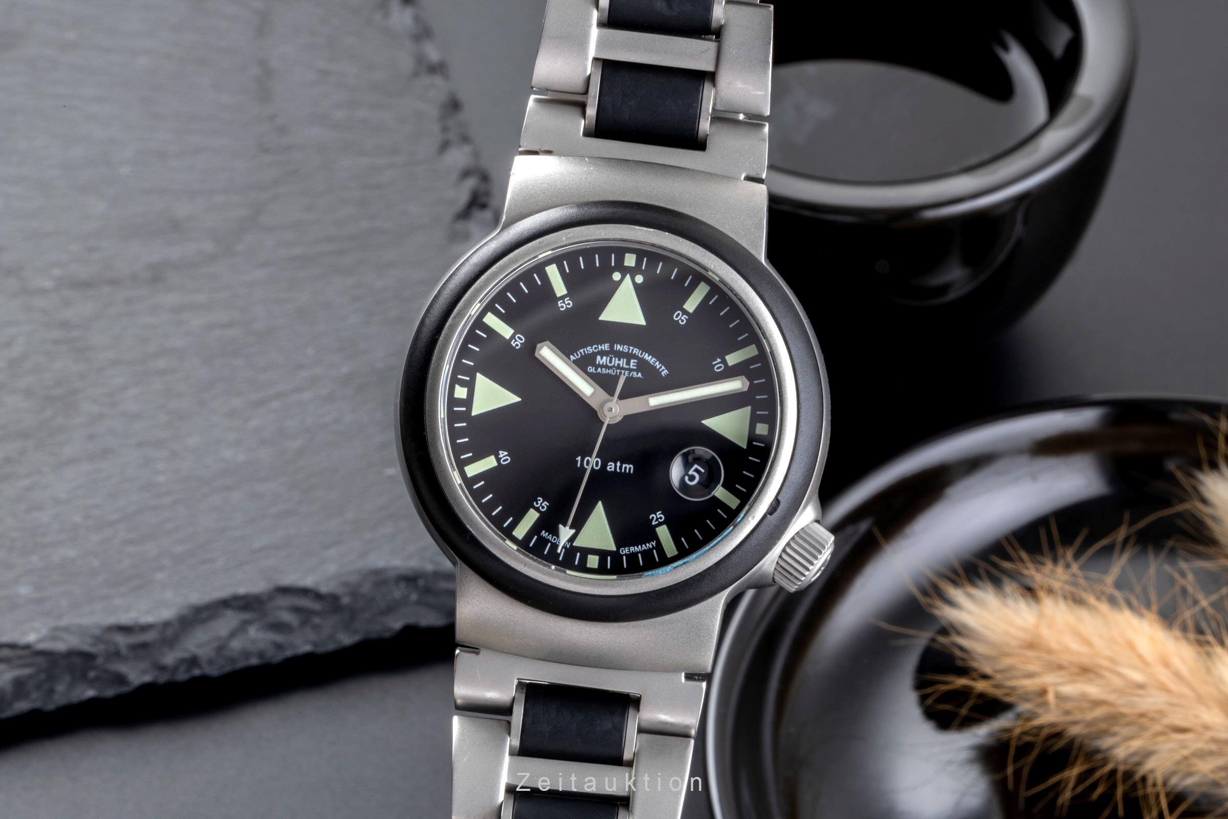 Mühle Rescue Timer acier automatique montre pour hommes M1-41-03-MB LP: 2250EUR  [2502211]