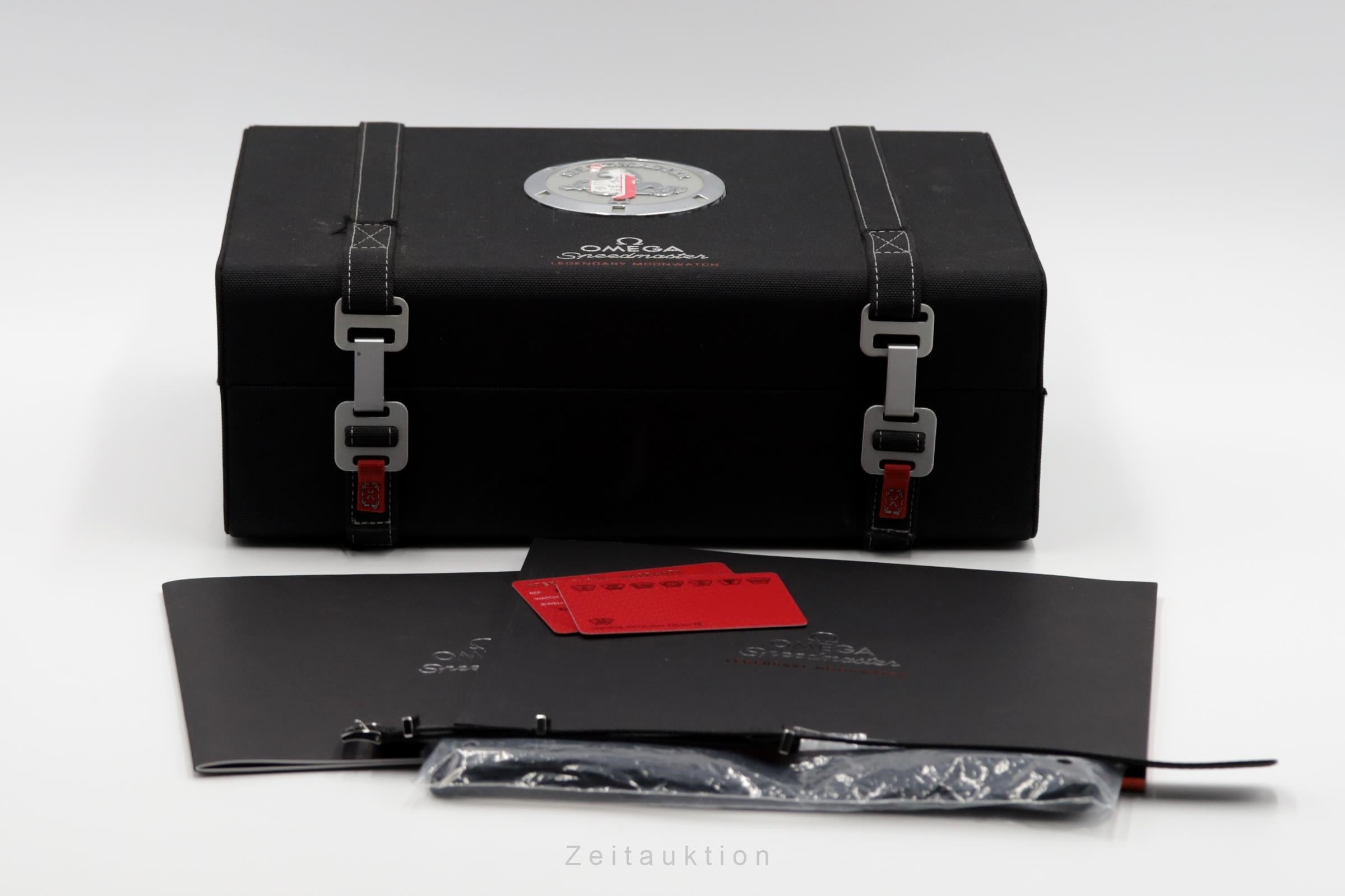 Omega Speedmaster Moonwatch chronographe acier à remontage manuel montre pour hommes 311.30.42.30.01.006 LP: 8700EUR  [2502215]