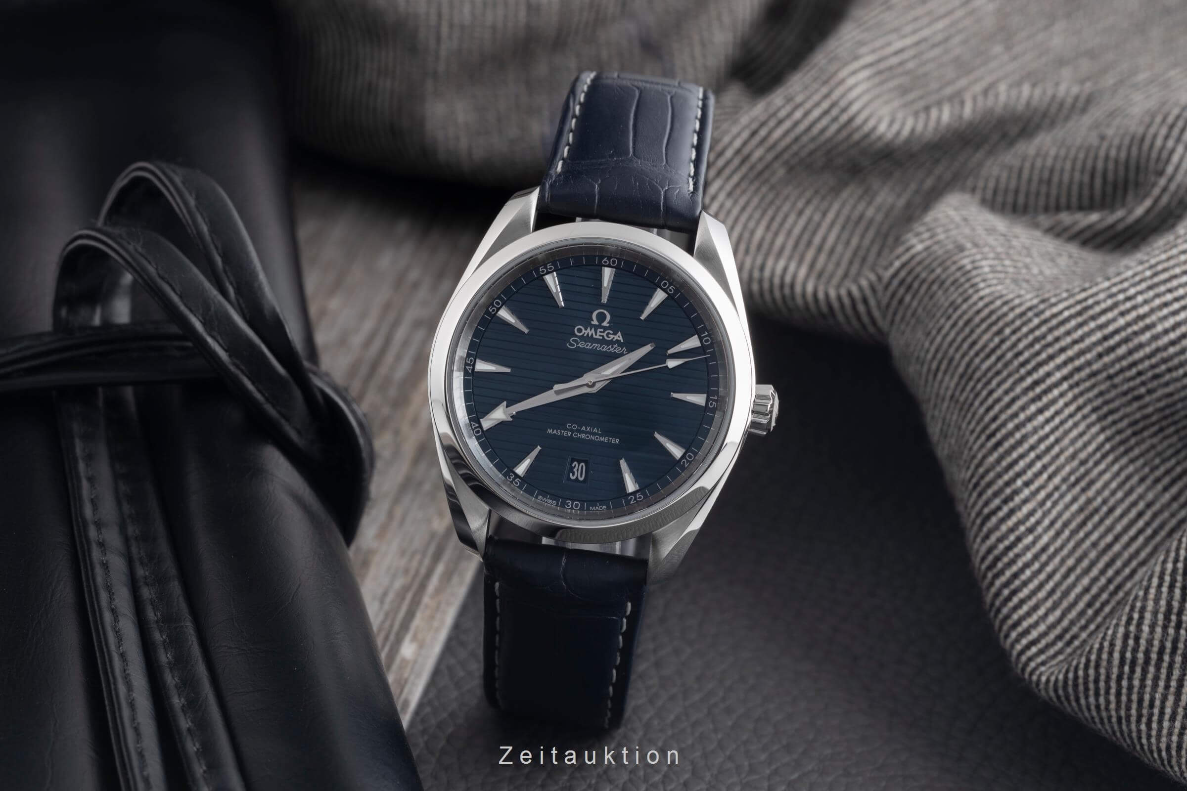 Omega Seamaster acciaio automatismo orologio da uomo 220.13.38.20.03.001 LP: 7100EUR  [2502271]