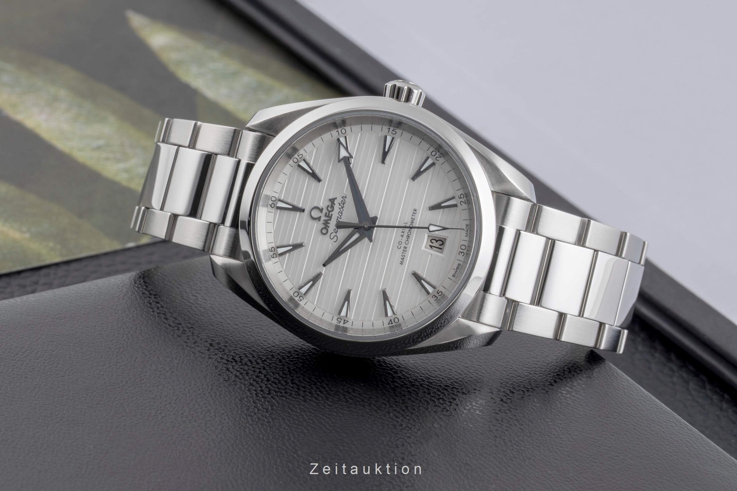 Omega Seamaster acciaio automatismo orologio da uomo 220.10.38.20.02.001 LP: 6800EUR  [2502394]
