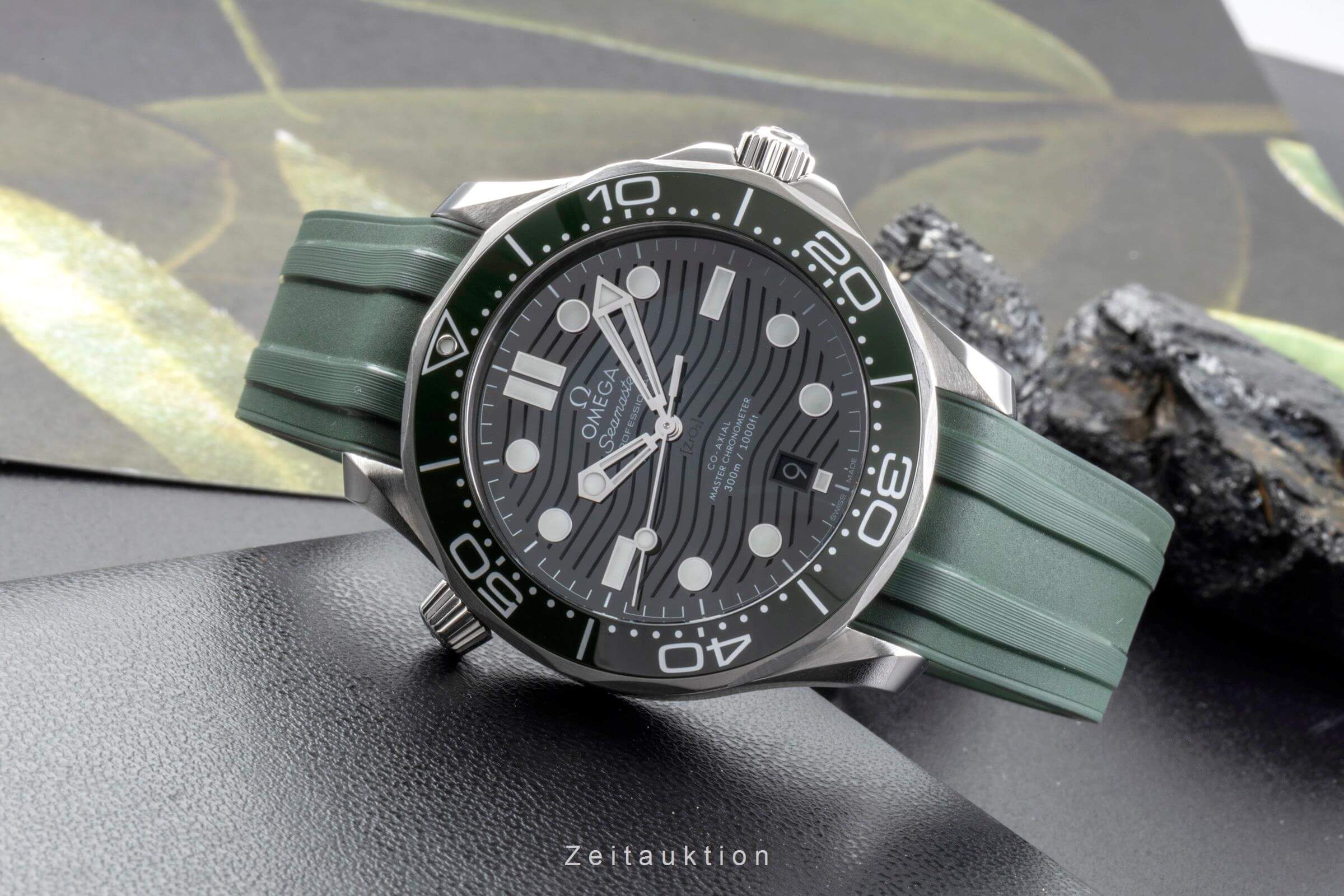 Omega Seamaster steel automatic 8800 - Main Image