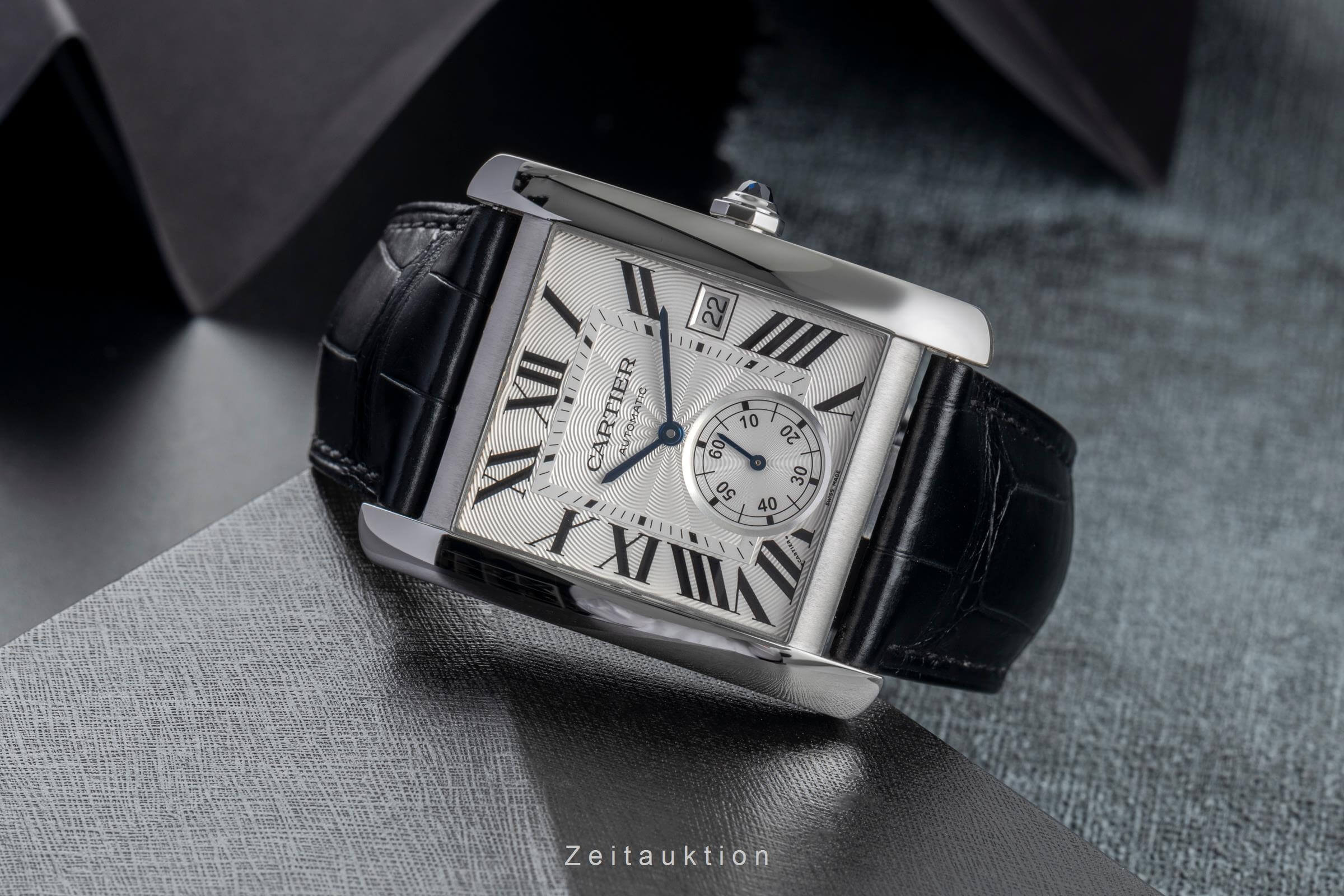Cartier Tank steel automatic Kal. 1904-PS MC Ref. W5330003 | 2502448