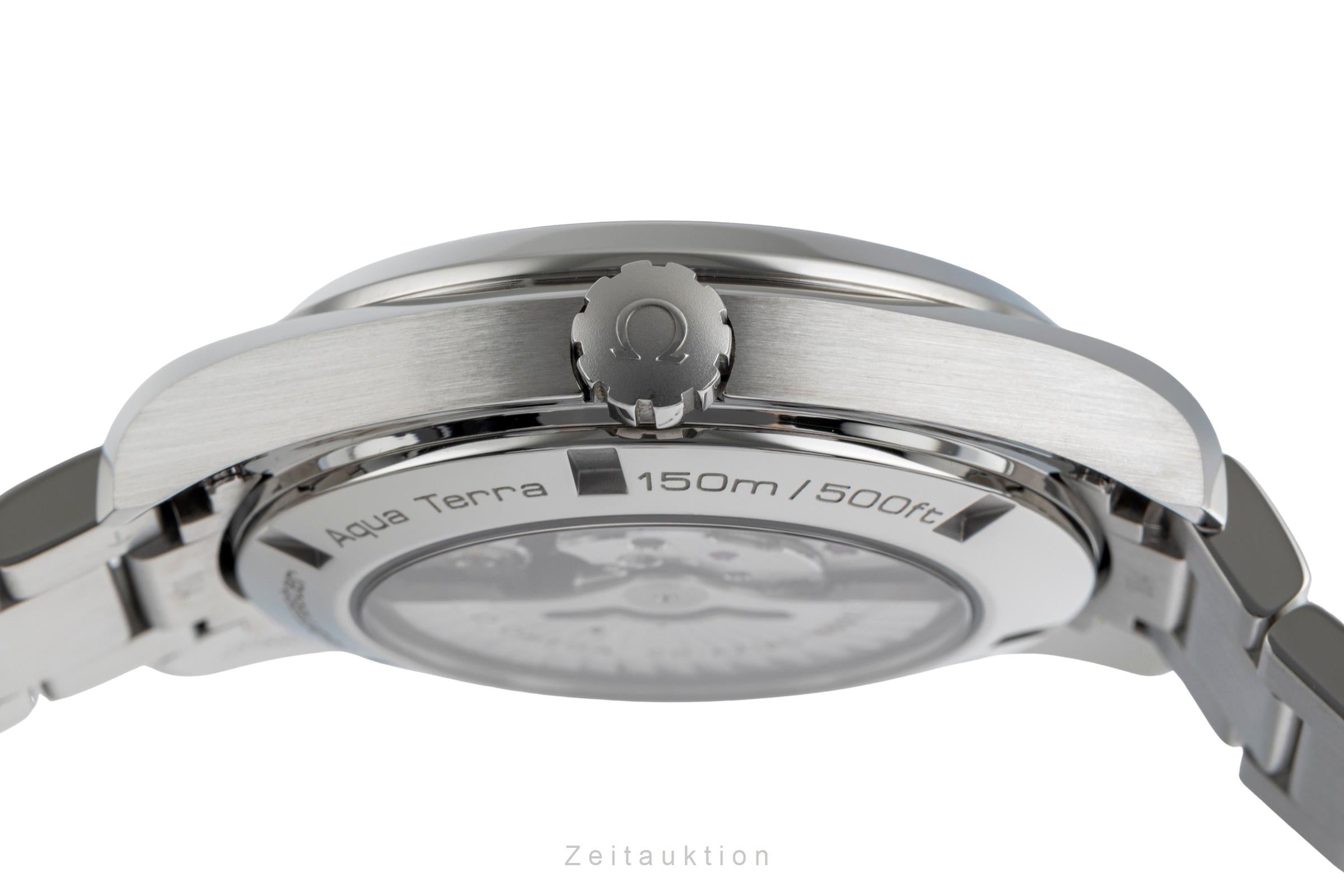 Omega Seamaster acciaio automatismo orologio da uomo 231.10.43.22.06.001 LP: 6800EUR  [2502451]