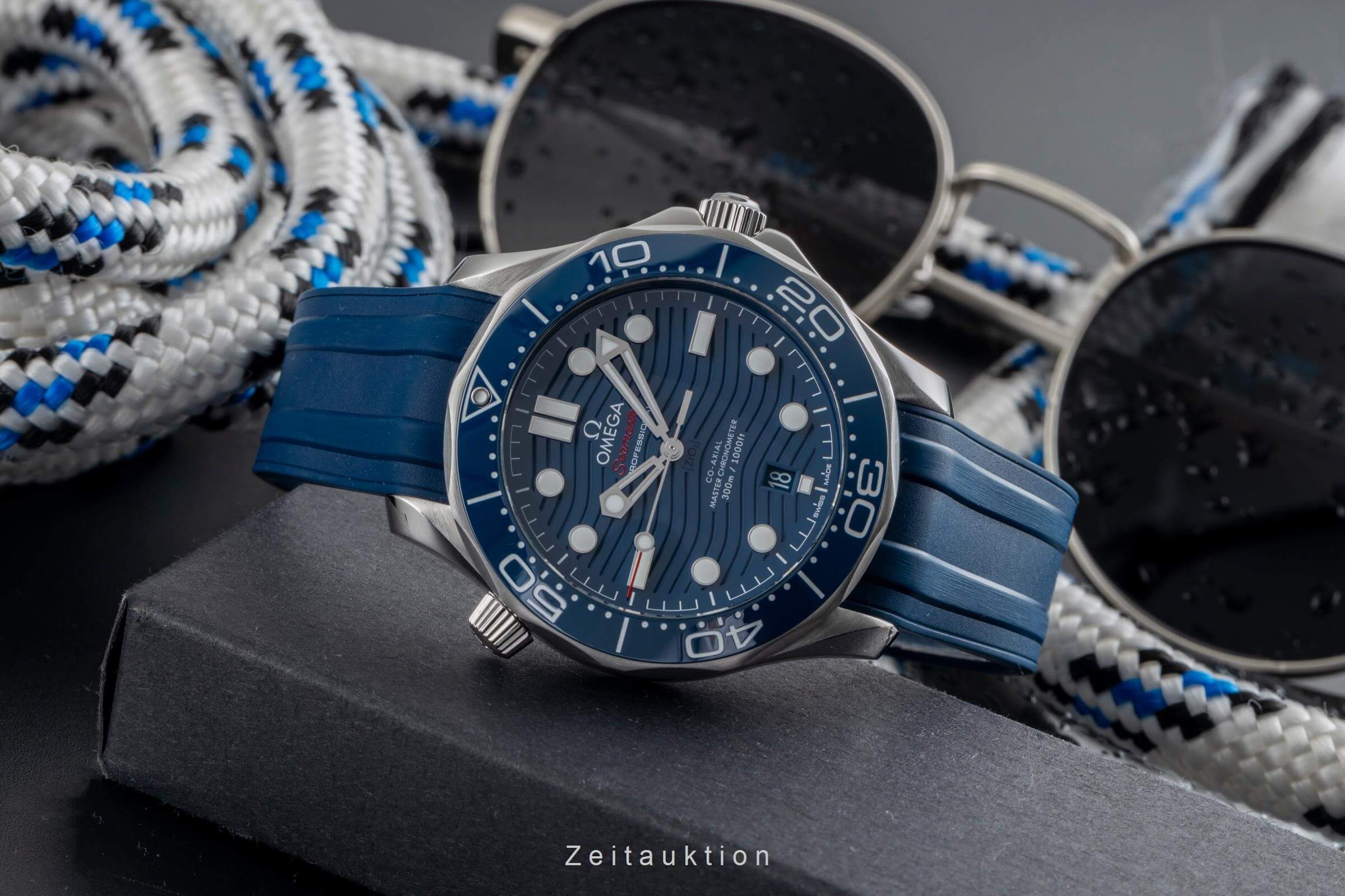 Omega Seamaster acciaio automatismo orologio da uomo 210.32.42.20.03.001 LP: 6100EUR  [2502454]