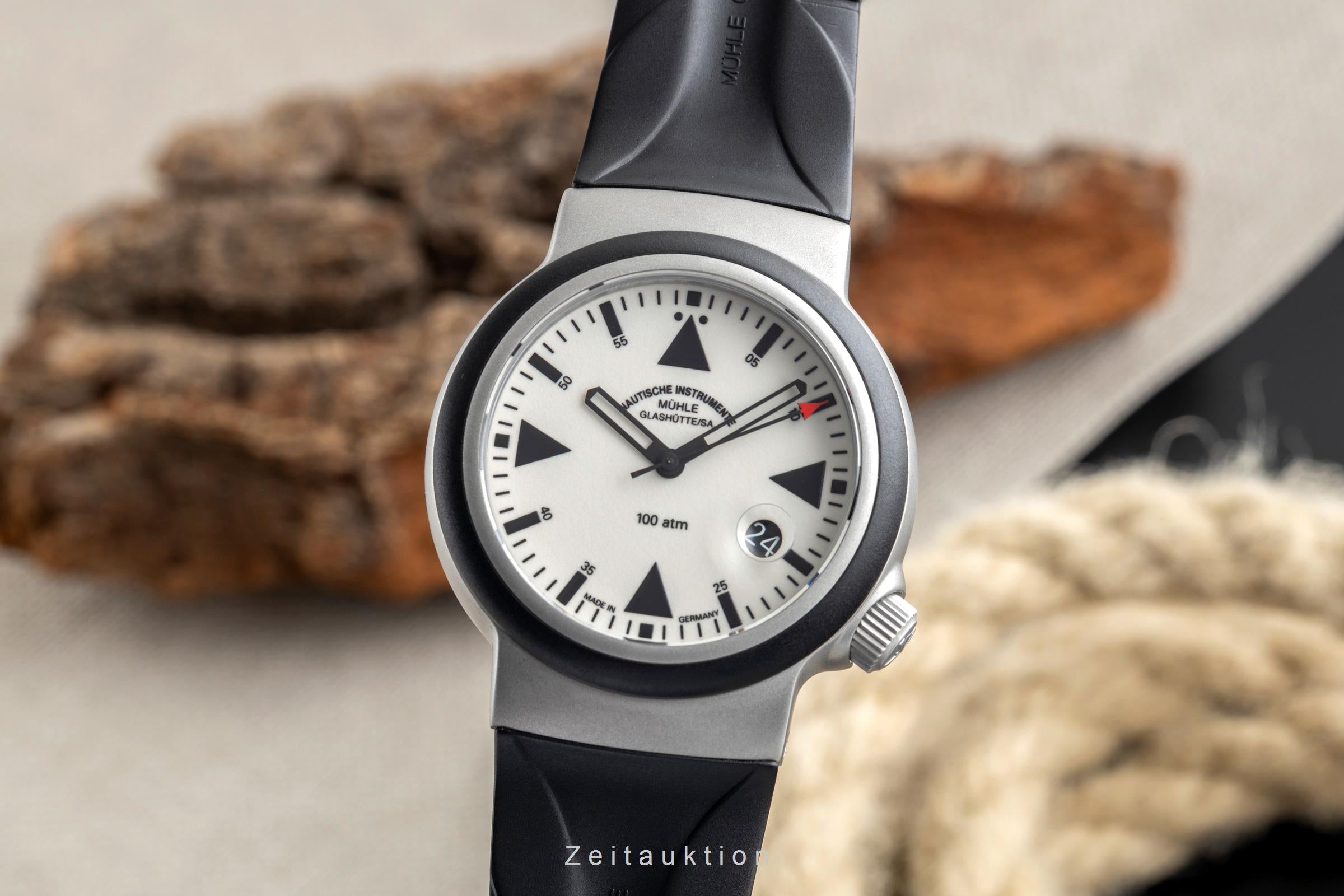 Mühle Rescue Timer acier automatique montre pour hommes M1-41-08-KB	 LP: 2100EUR  [2502466]