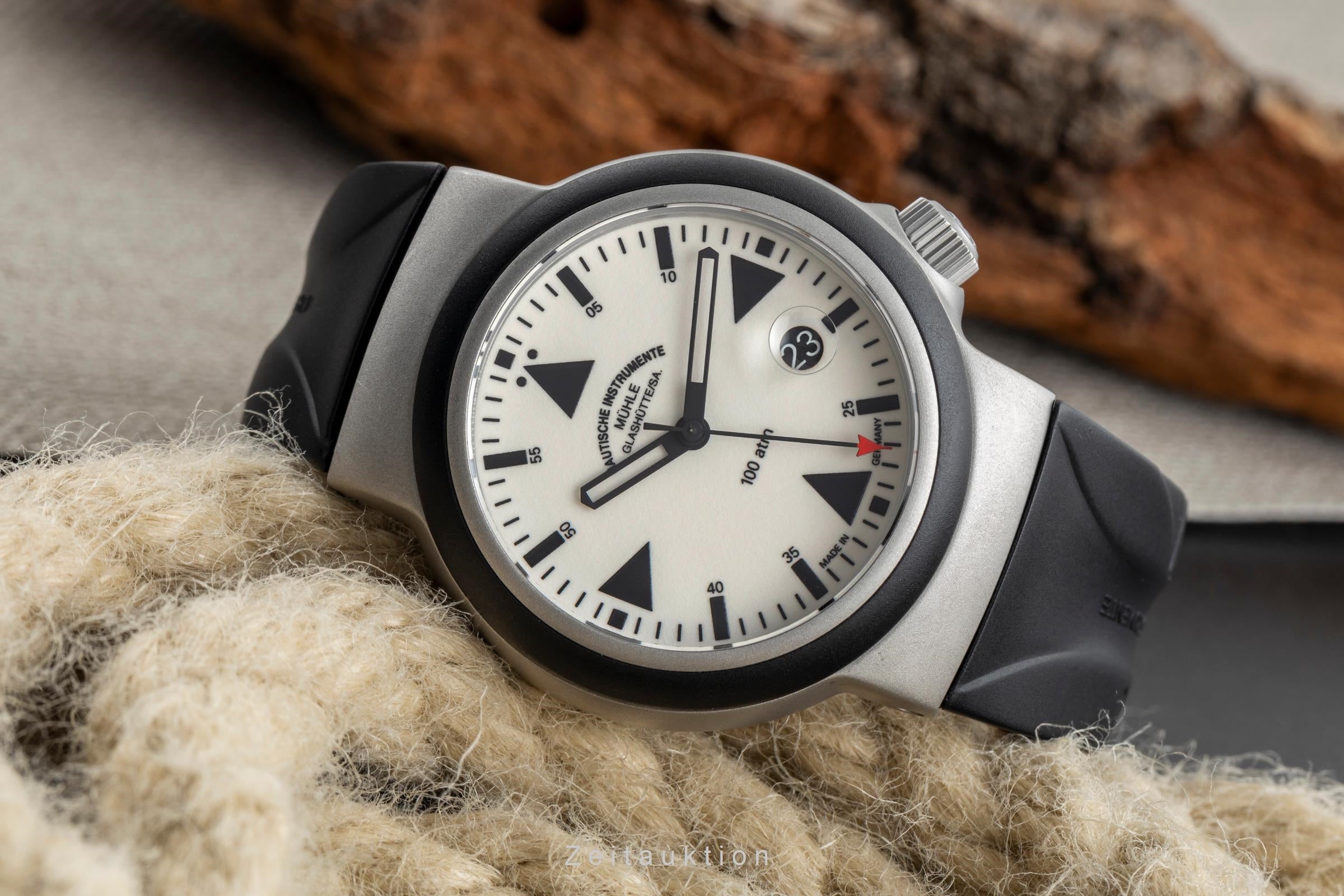 Mühle Rescue Timer acier automatique montre pour hommes M1-41-08-KB	 LP: 2100EUR  [2502466]