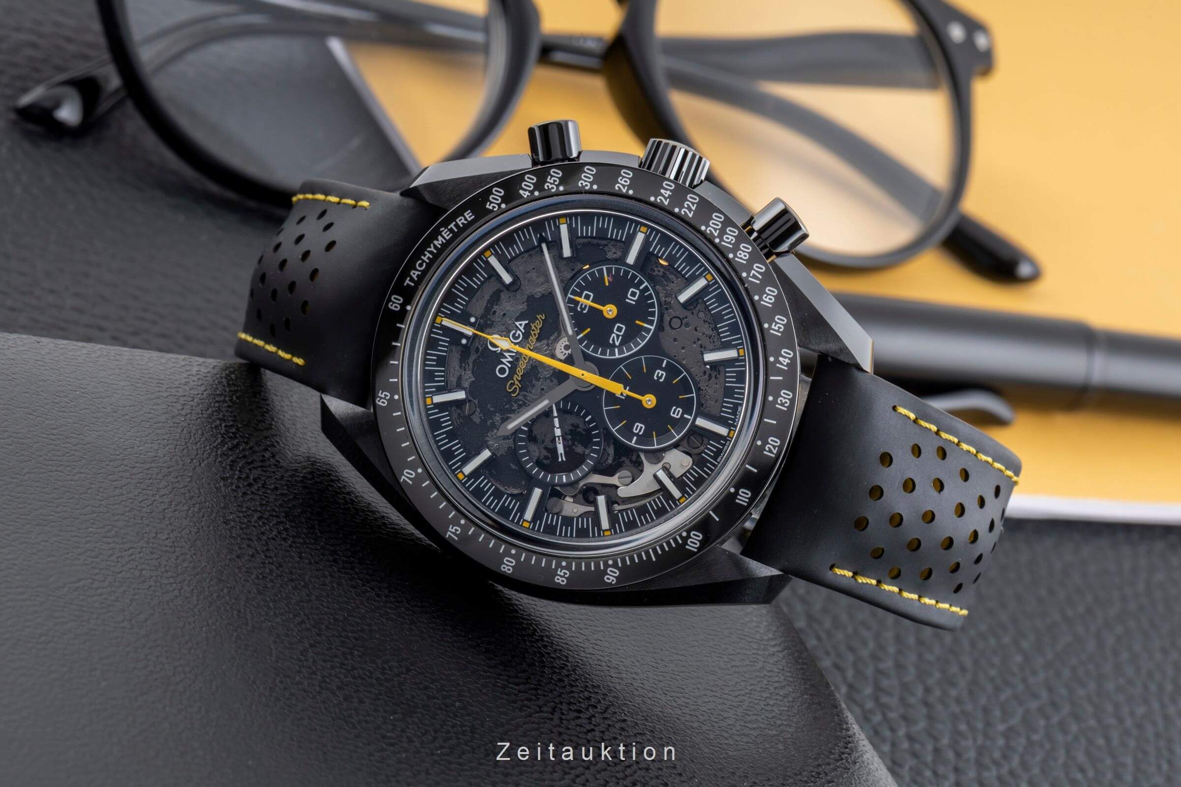Omega Speedmaster Moonwatch chronograph ceramic manual winding men's watch 310.92.44.50.01.001 LP: 15500EUR  [2502488]