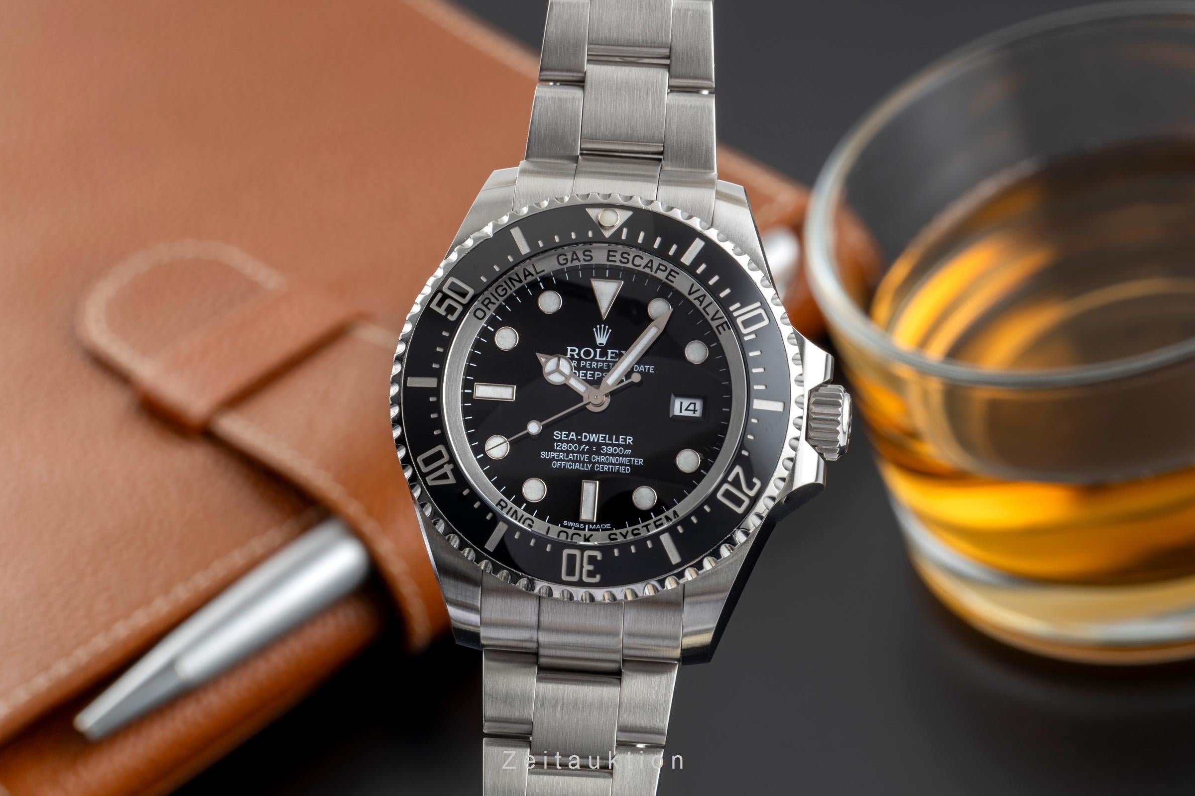 Rolex Sea-Dweller steel automatic men's watch 116660  [2502512]