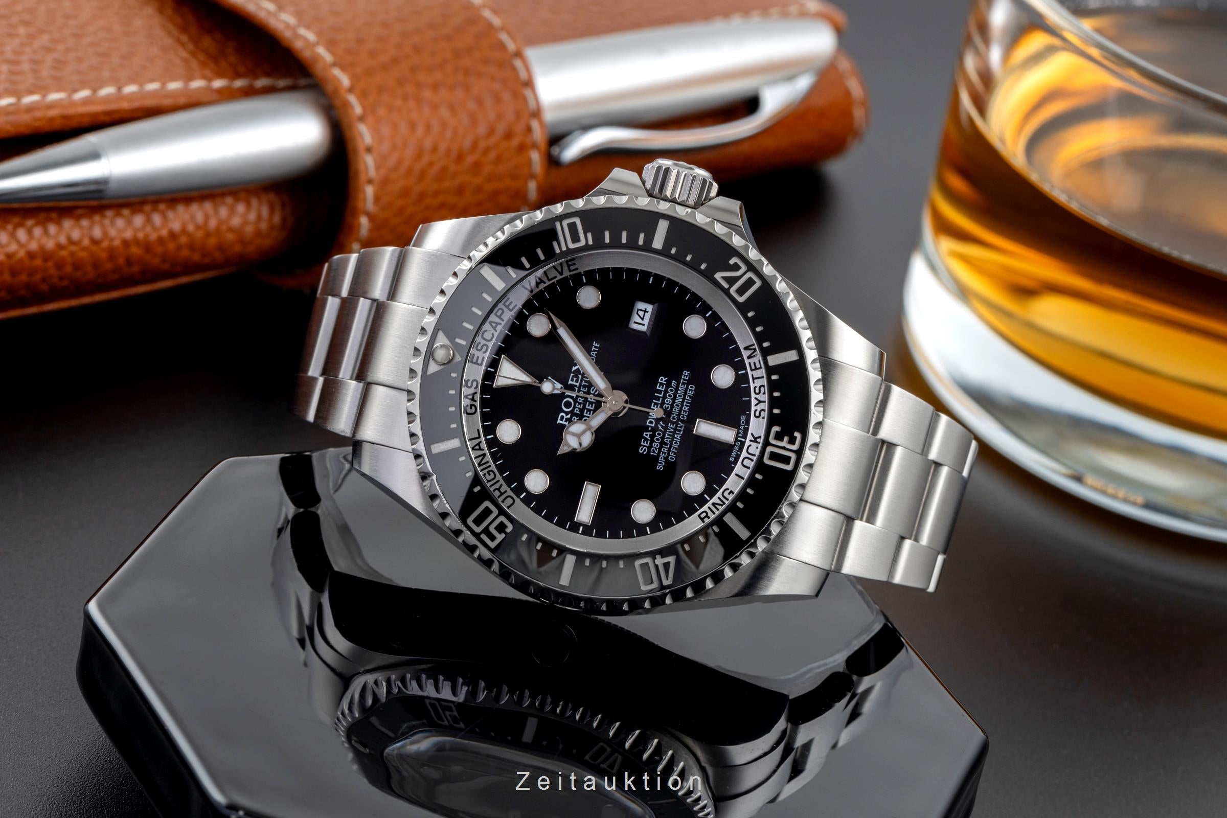 Rolex Sea-Dweller steel automatic men's watch 116660  [2502512]